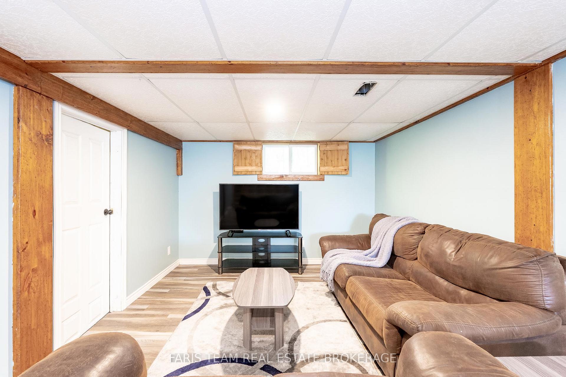 Photo 24 of 2570 Sunnidale Road, Springwater, Rural Springwater — HOMEH