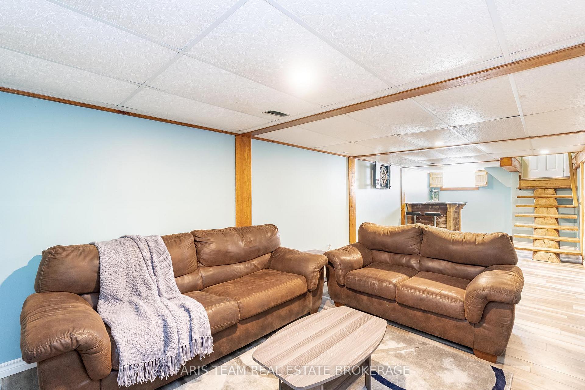 Photo 25 of 2570 Sunnidale Road, Springwater, Rural Springwater — HOMEH