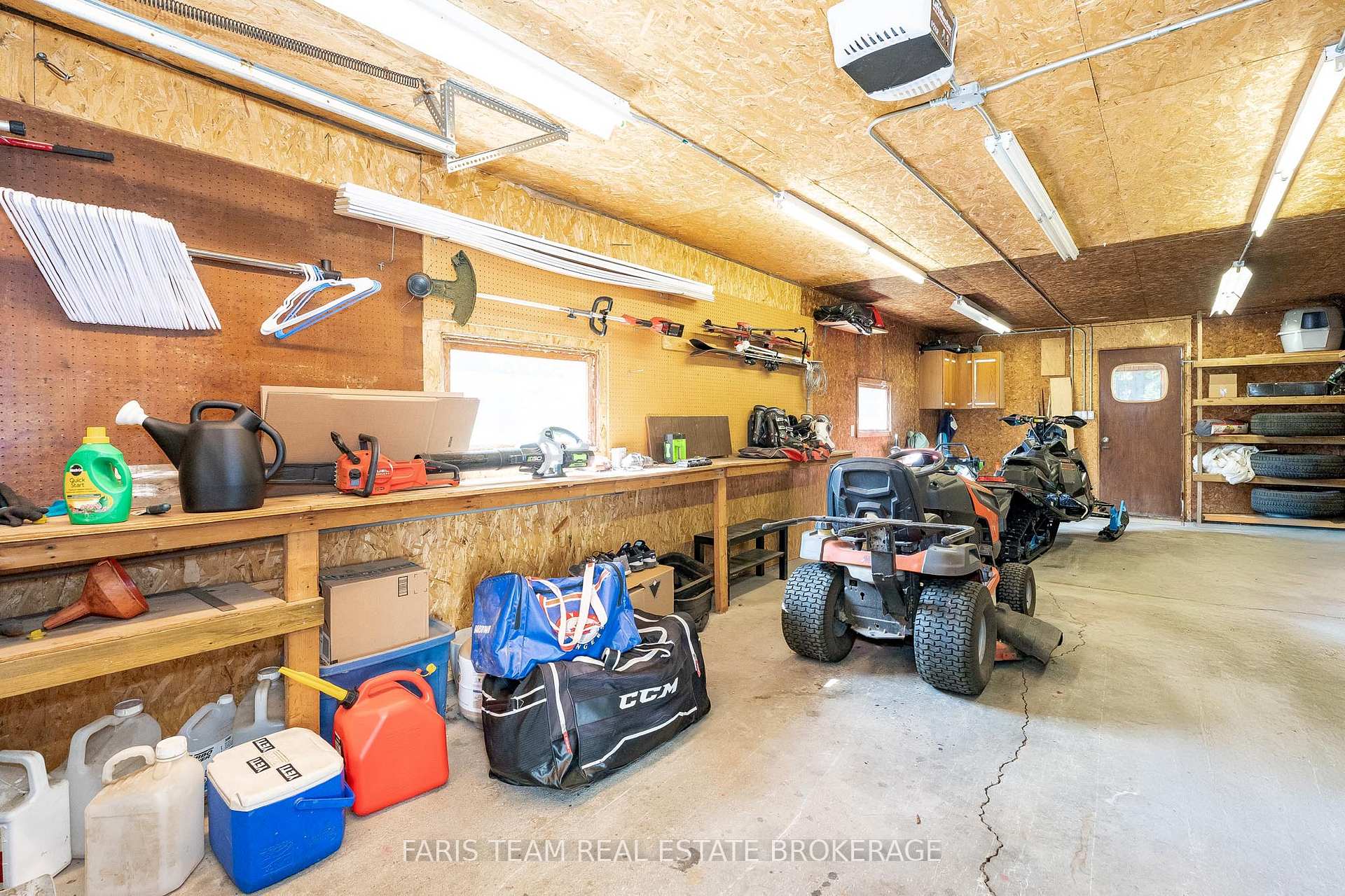 Photo 31 of 2570 Sunnidale Road, Springwater, Rural Springwater — HOMEH
