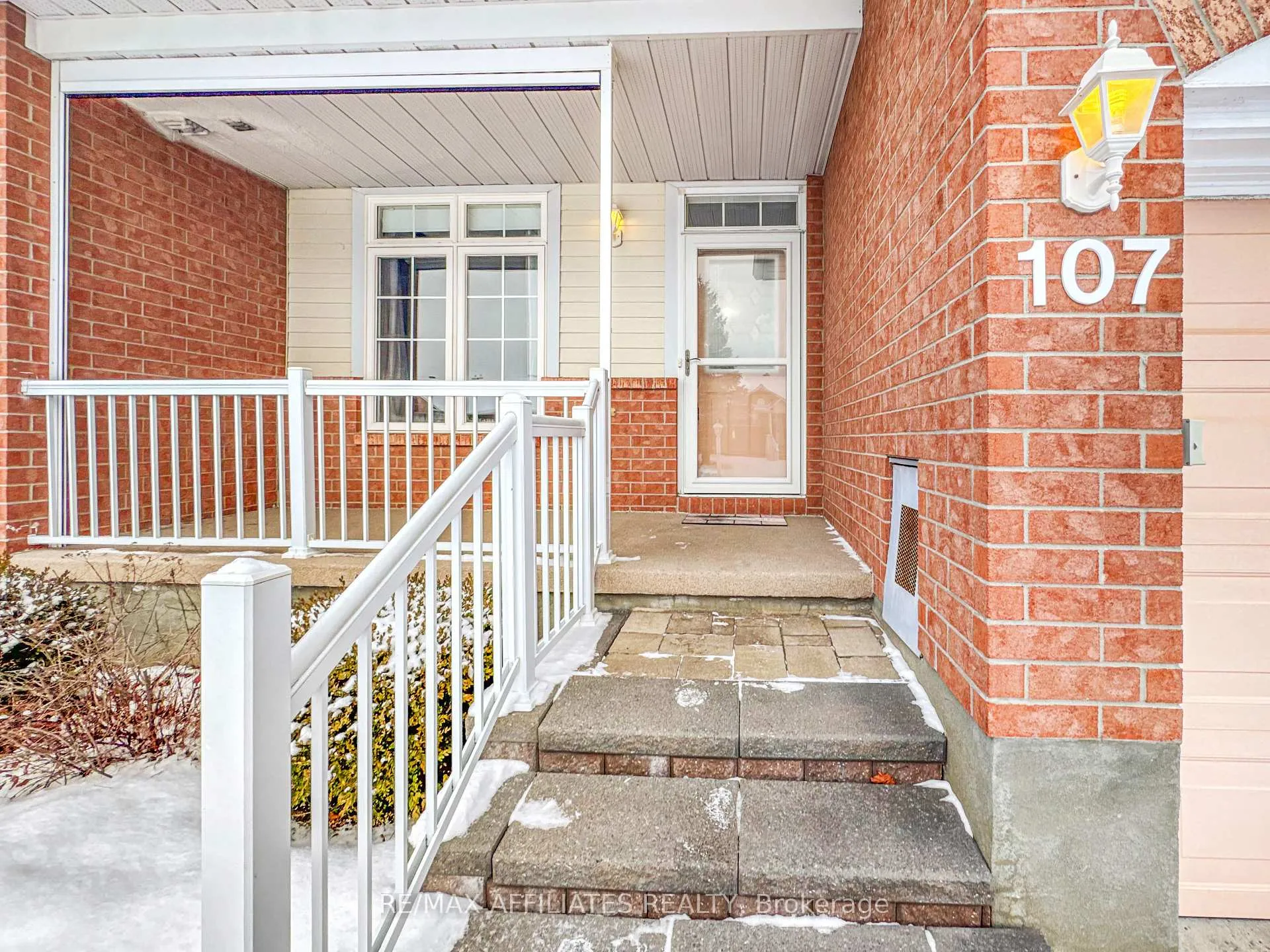 Photo 5 of 107 Sable Run Drive, Ottawa, Stittsville (Central) — HOMEH