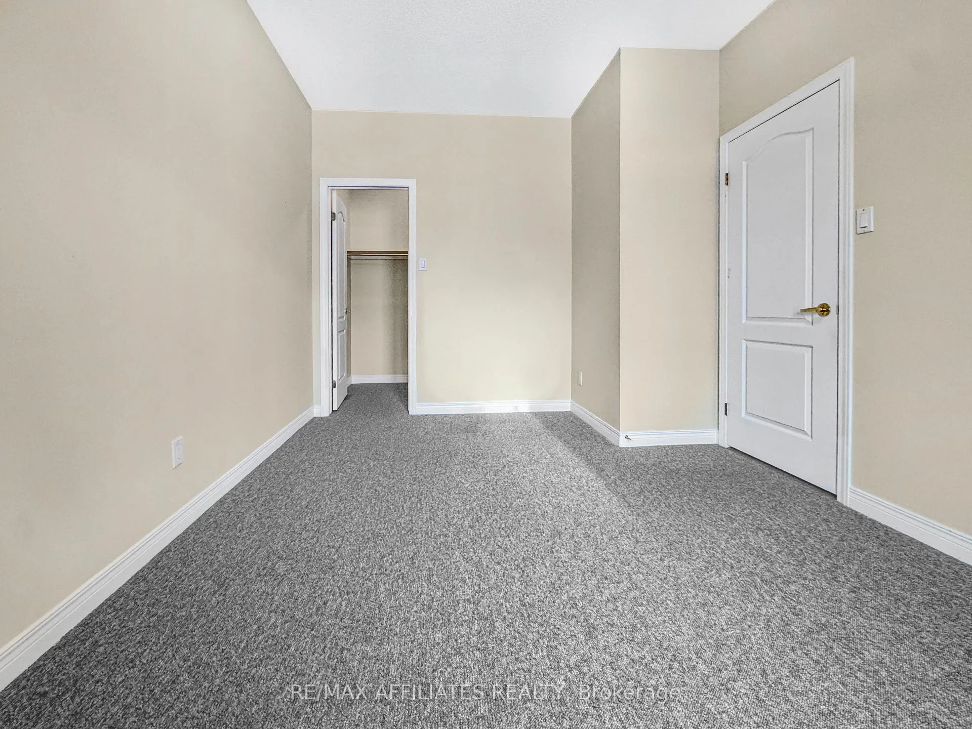 Photo 18 of 107 Sable Run Drive, Ottawa, Stittsville (Central) — HOMEH