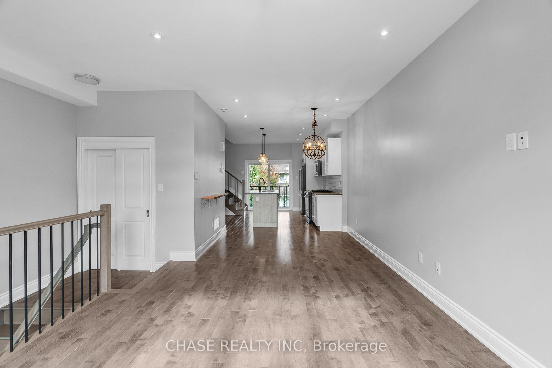 Photo 4 of 728 Reverie Private, Ottawa, Stittsville (Central) — HOMEH