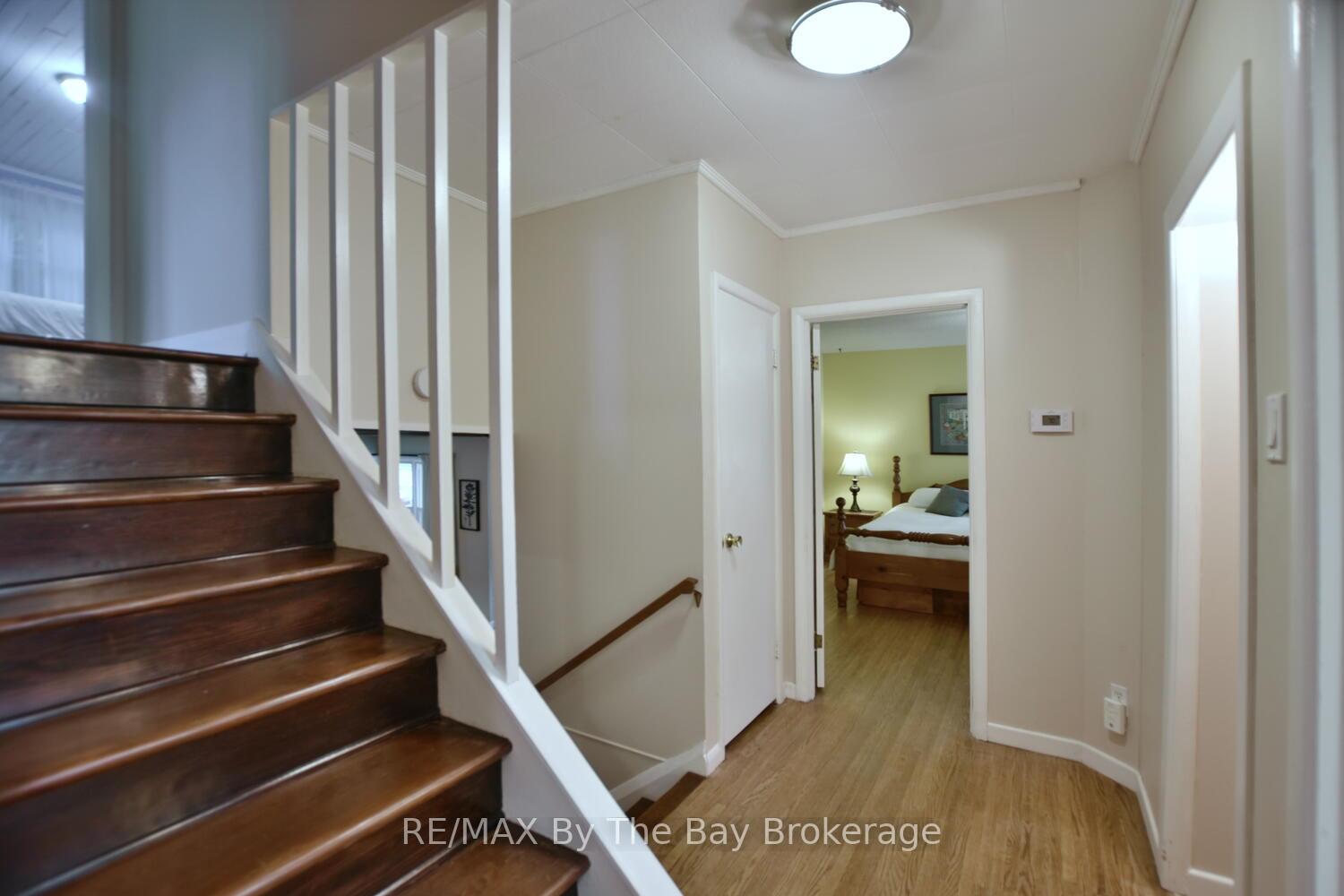 Photo 14 of 44 Peter Street, Springwater, Elmvale — HOMEH