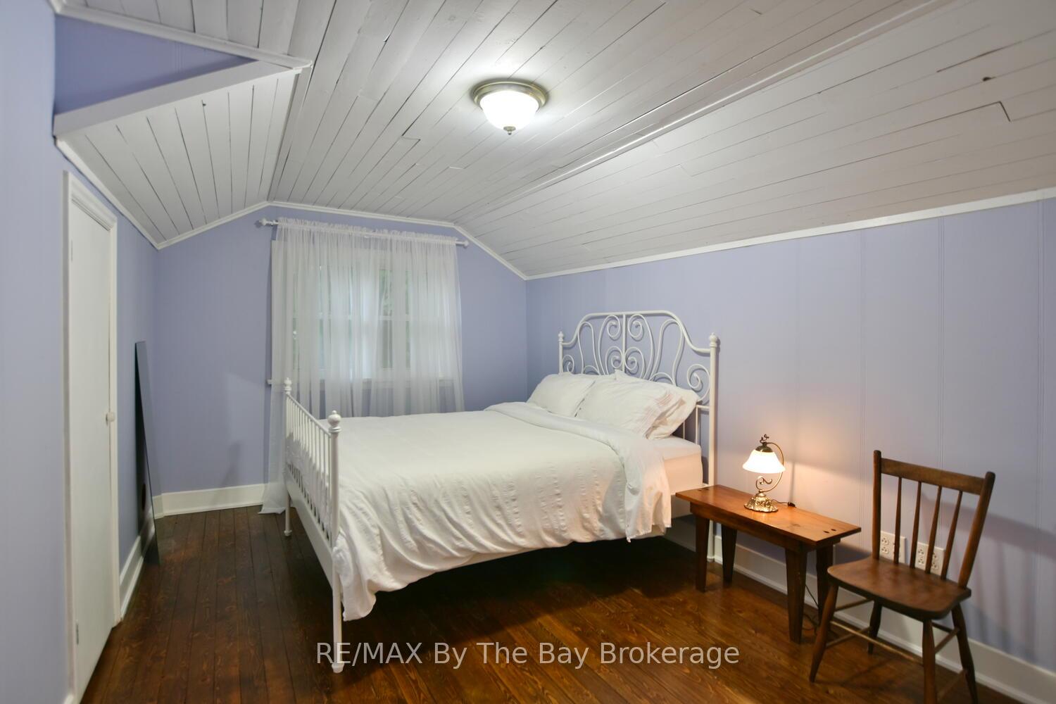 Photo 26 of 44 Peter Street, Springwater, Elmvale — HOMEH