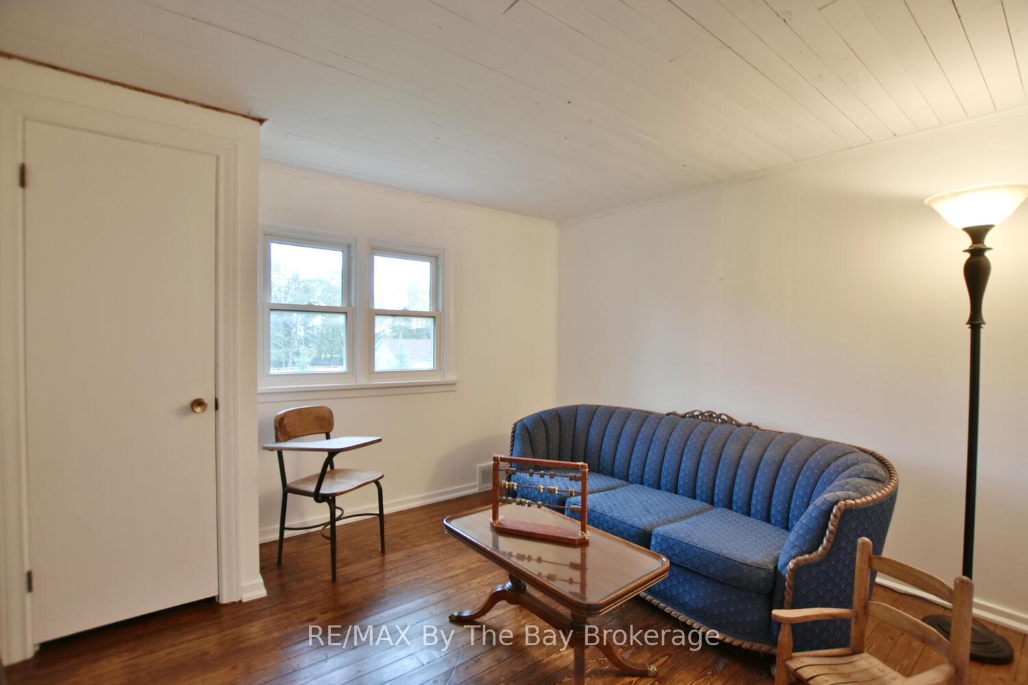 Photo 27 of 44 Peter Street, Springwater, Elmvale — HOMEH