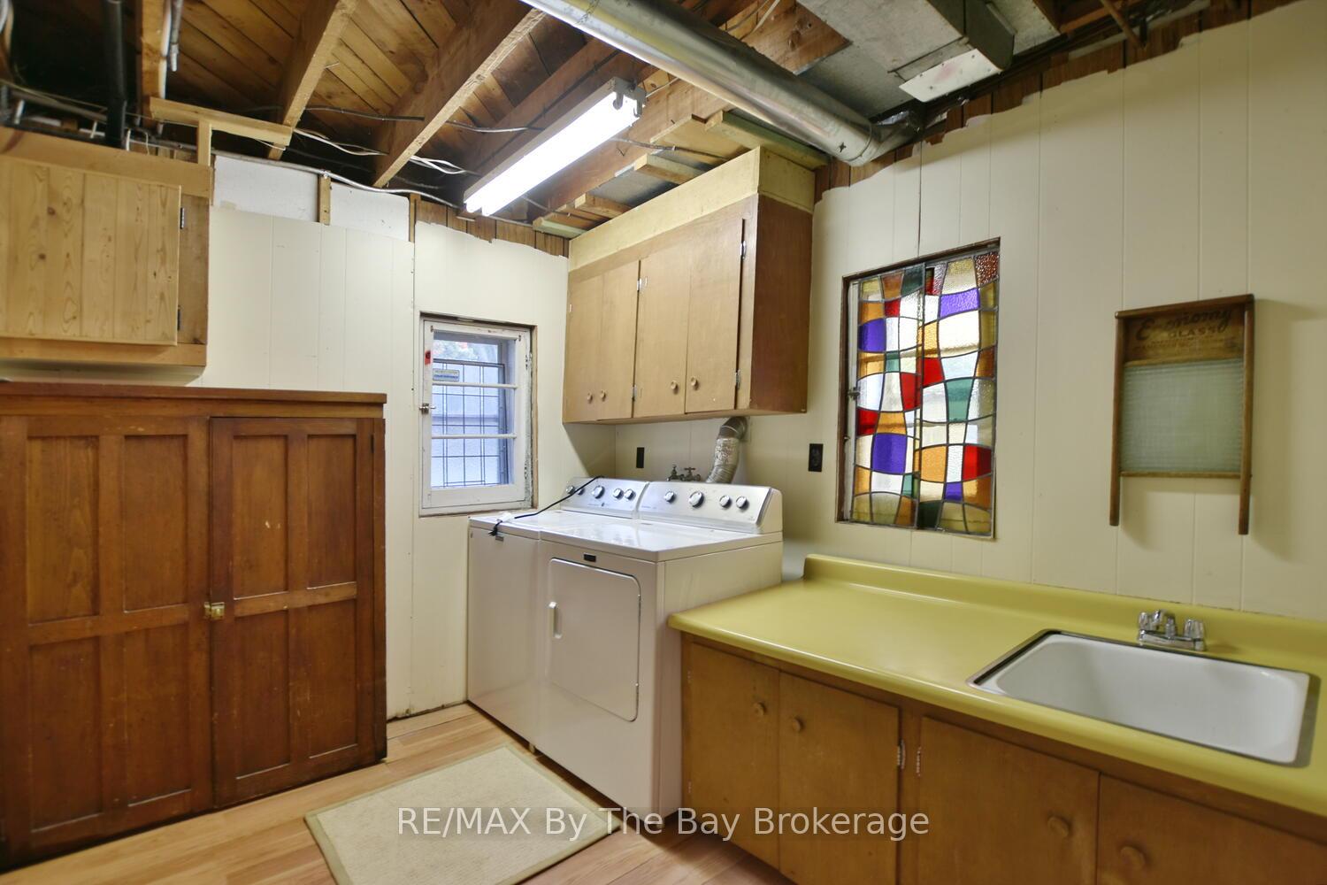 Photo 30 of 44 Peter Street, Springwater, Elmvale — HOMEH