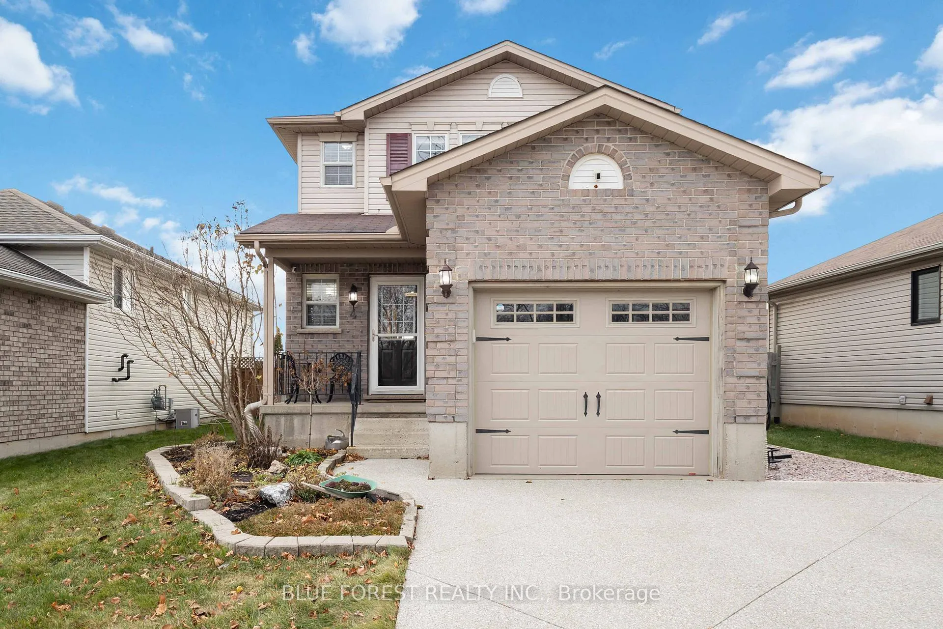 Photo 1 of 4 Donker Drive, St. Thomas — HOMEH