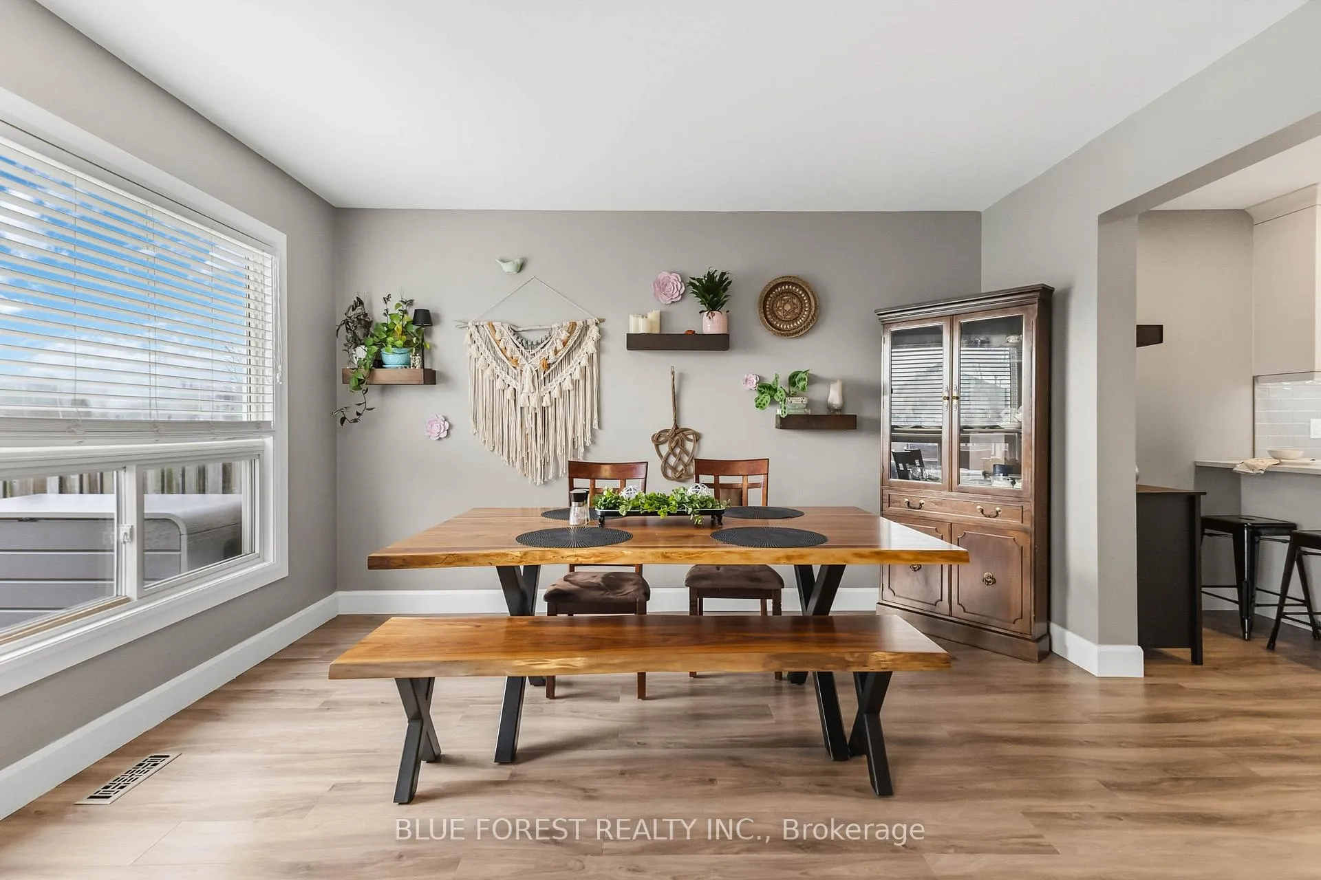 Photo 13 of 4 Donker Drive, St. Thomas — HOMEH
