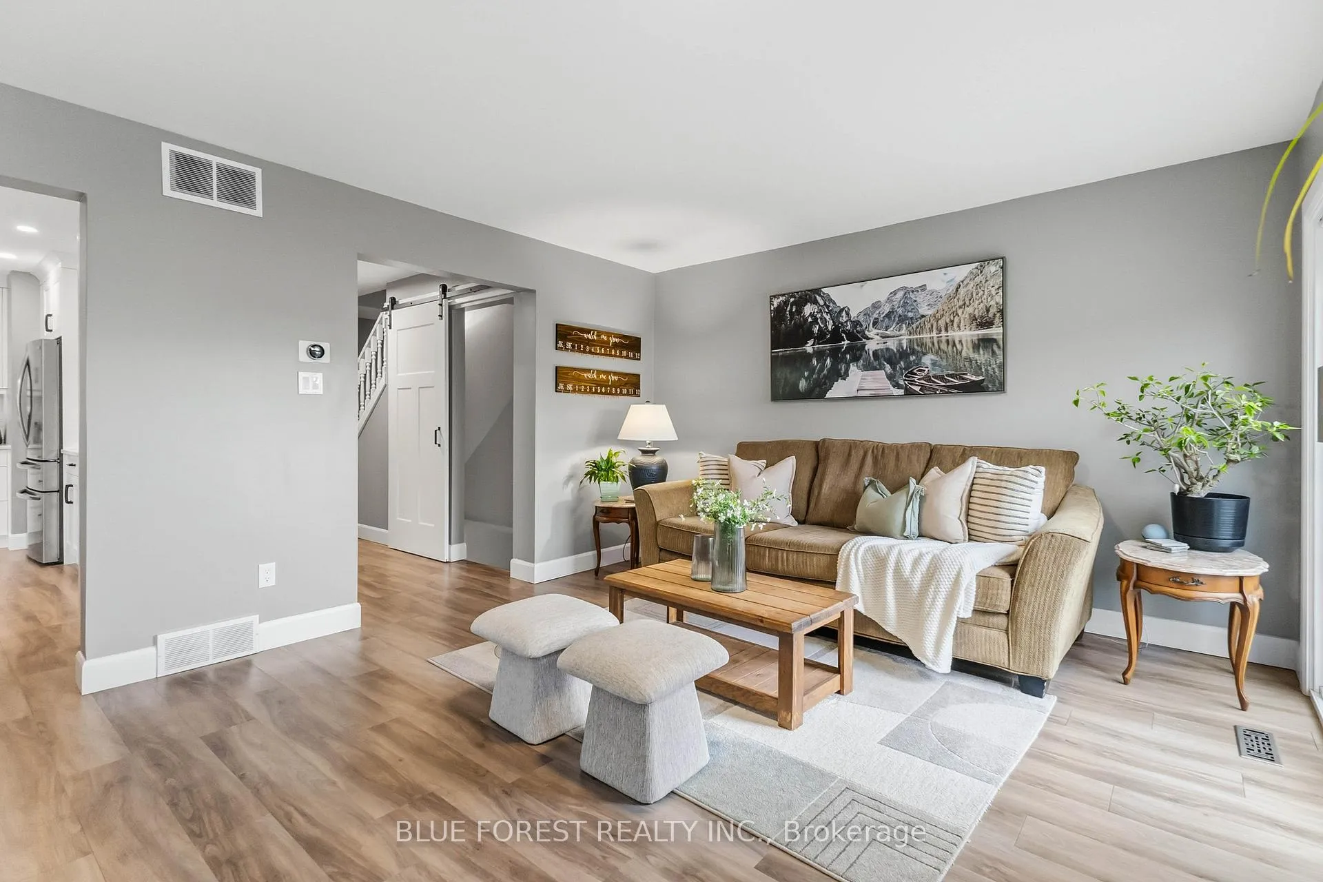 Photo 16 of 4 Donker Drive, St. Thomas — HOMEH