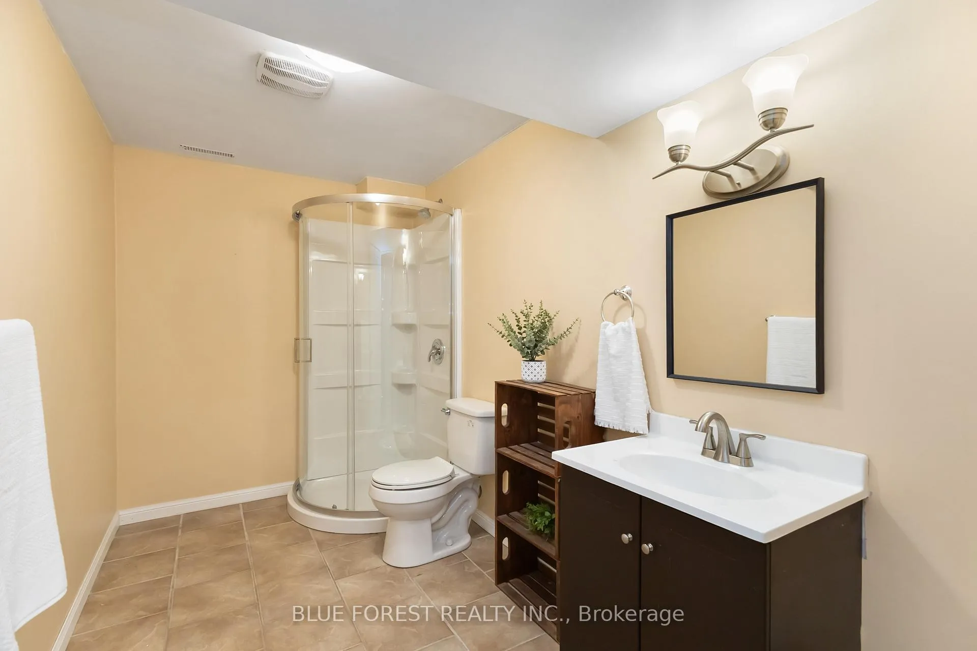 Photo 34 of 4 Donker Drive, St. Thomas — HOMEH