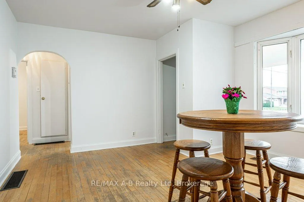 Photo 18 of 77 Pleasant Drive, Stratford — HOMEH