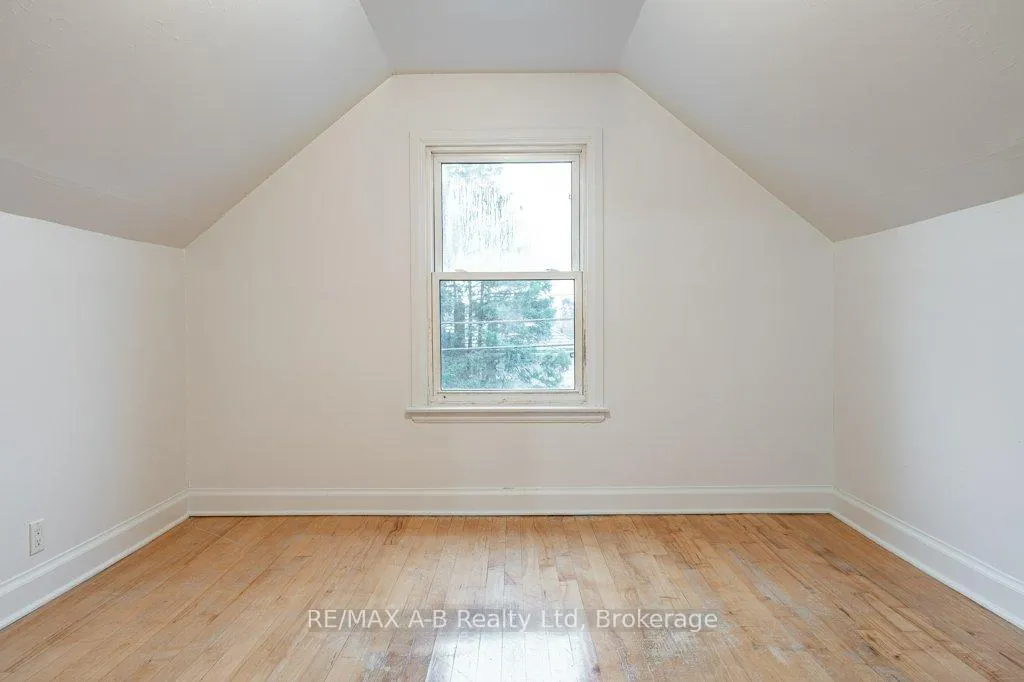 Photo 26 of 77 Pleasant Drive, Stratford — HOMEH