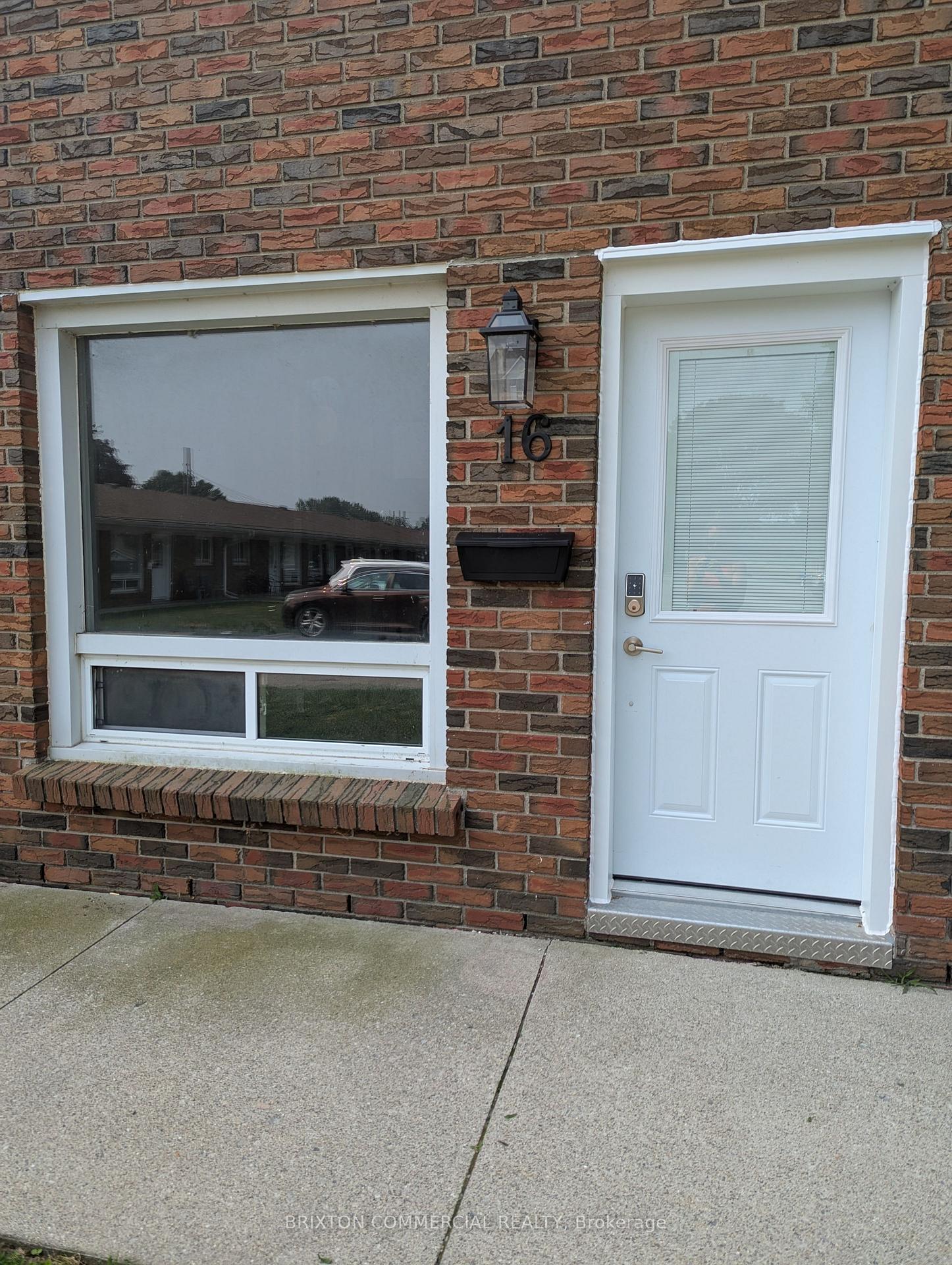 Photo 1 of Unit 16, 75 Elm Street, St. Thomas — HOMEH