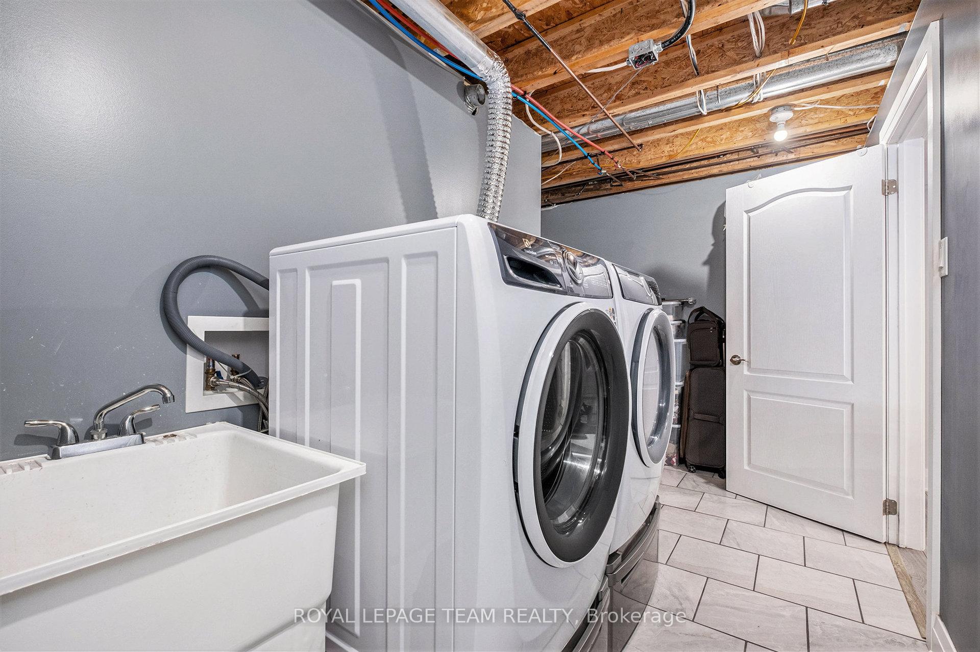 Photo 35 of 34 Rochelle Drive, Ottawa, Richmond — HOMEH