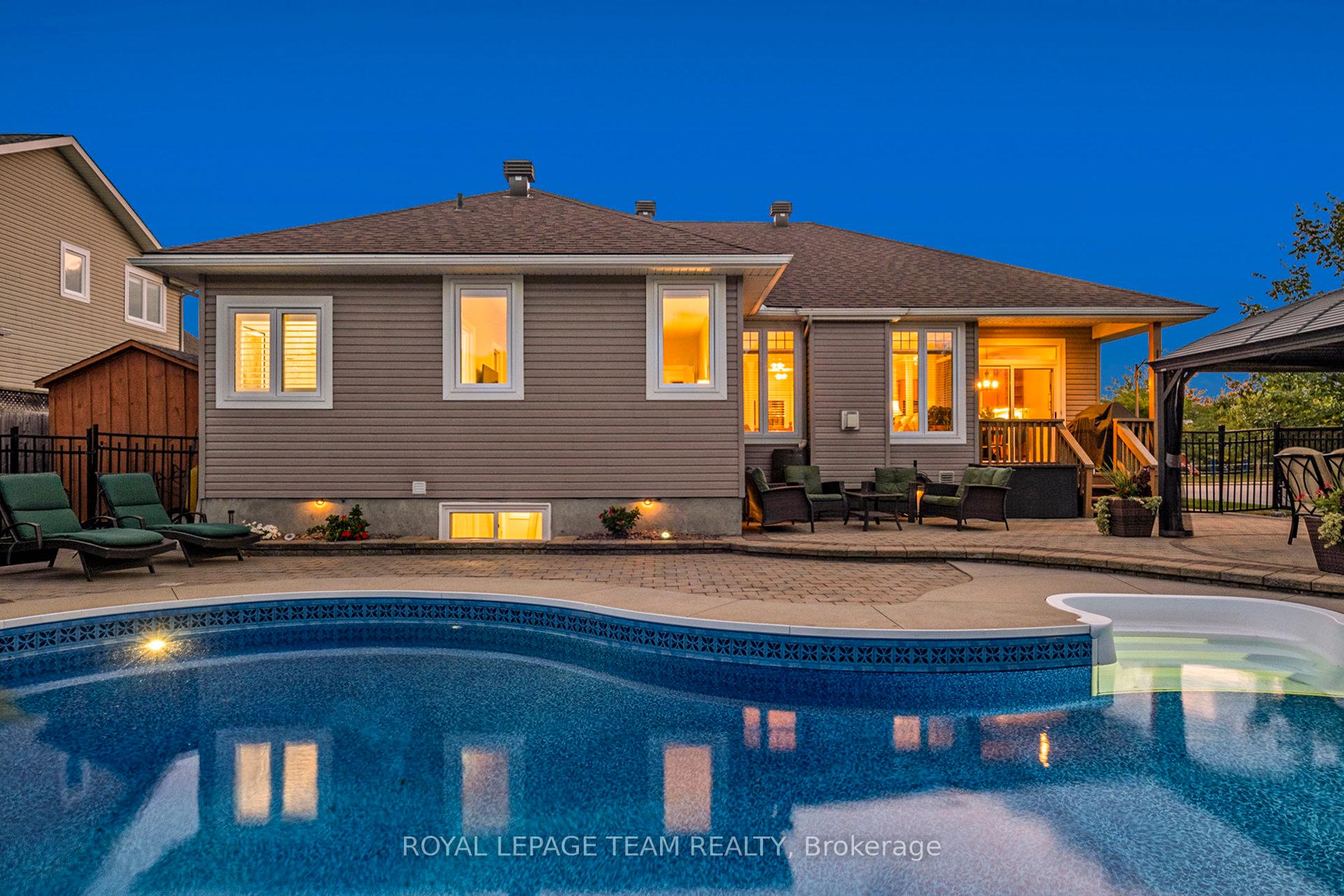 Photo 36 of 34 Rochelle Drive, Ottawa, Richmond — HOMEH