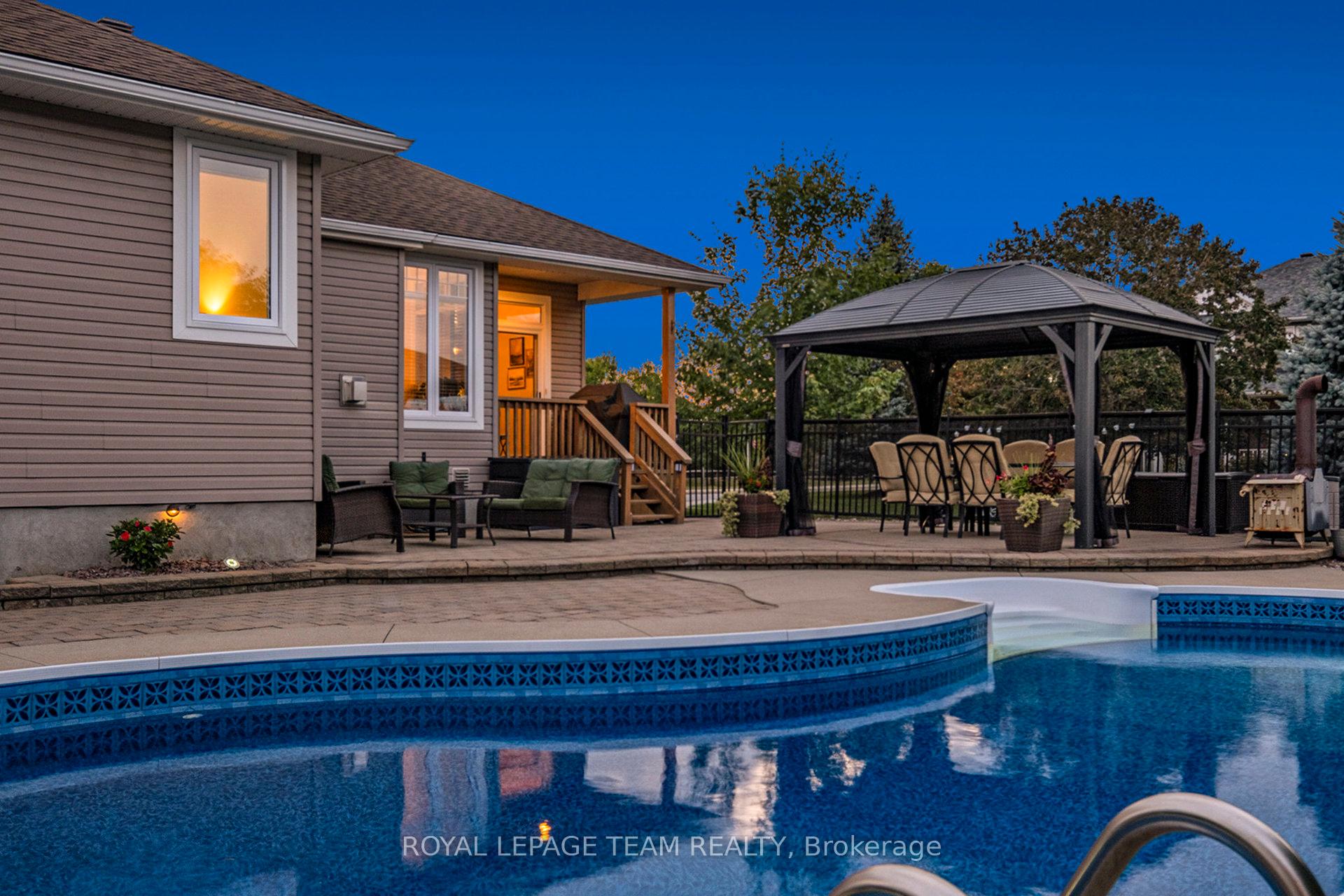 Photo 38 of 34 Rochelle Drive, Ottawa, Richmond — HOMEH