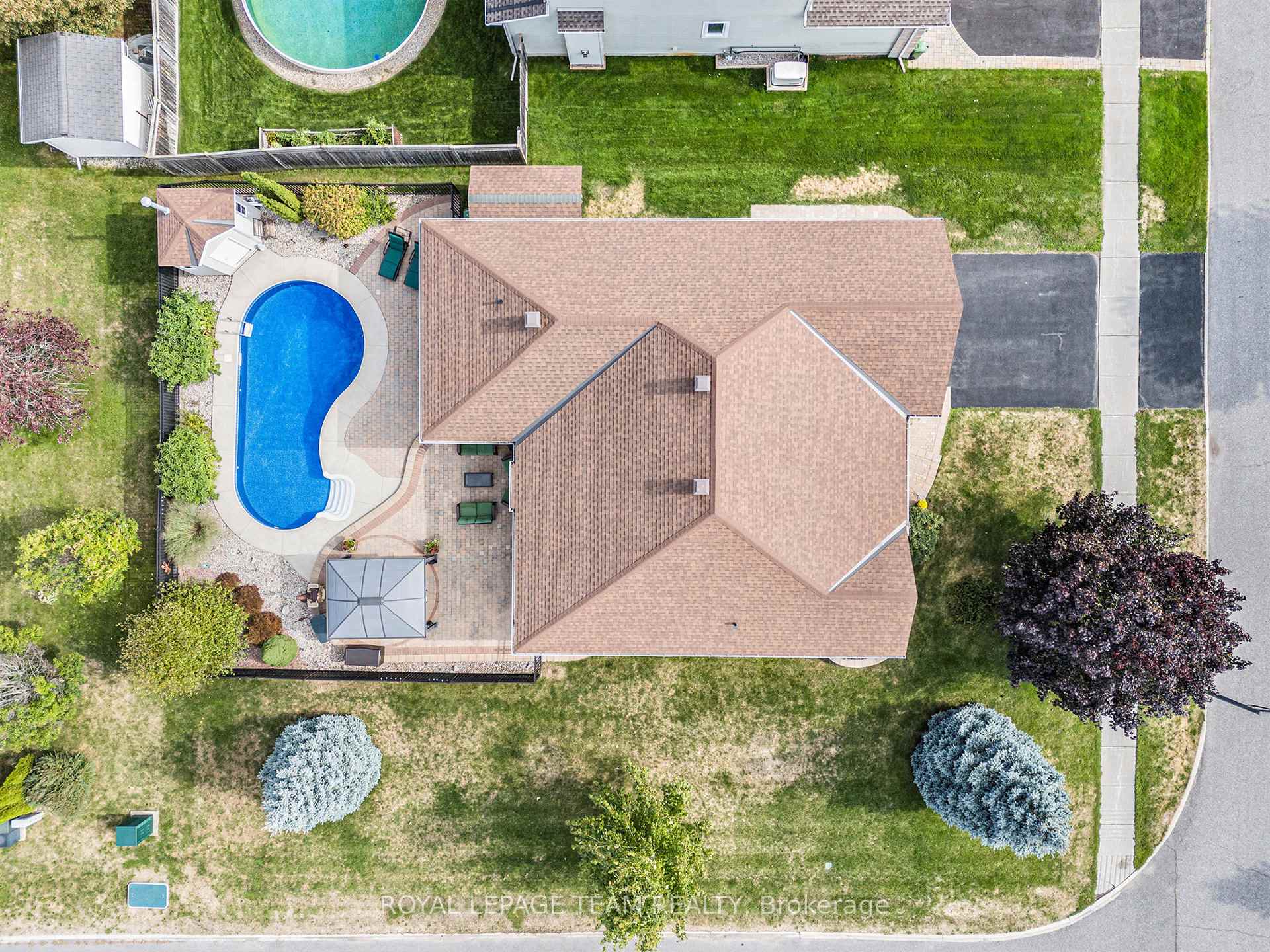 Photo 41 of 34 Rochelle Drive, Ottawa, Richmond — HOMEH