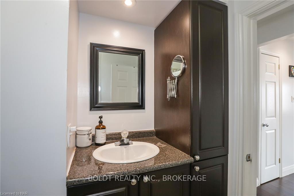 Photo 9 of 24 Prestwick Avenue, St. Catharines, Oakdale — HOMEH