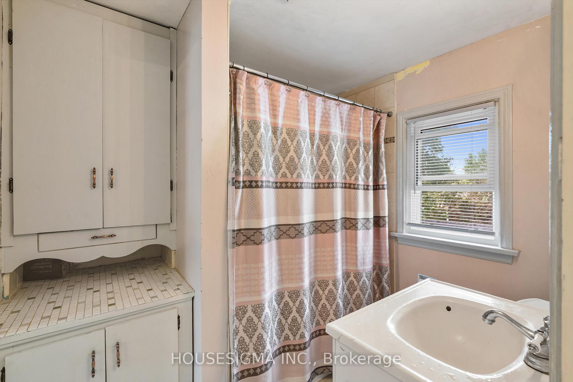 Photo 18 of 99 Else Street, St. Catharines, Vine/Linwell — HOMEH