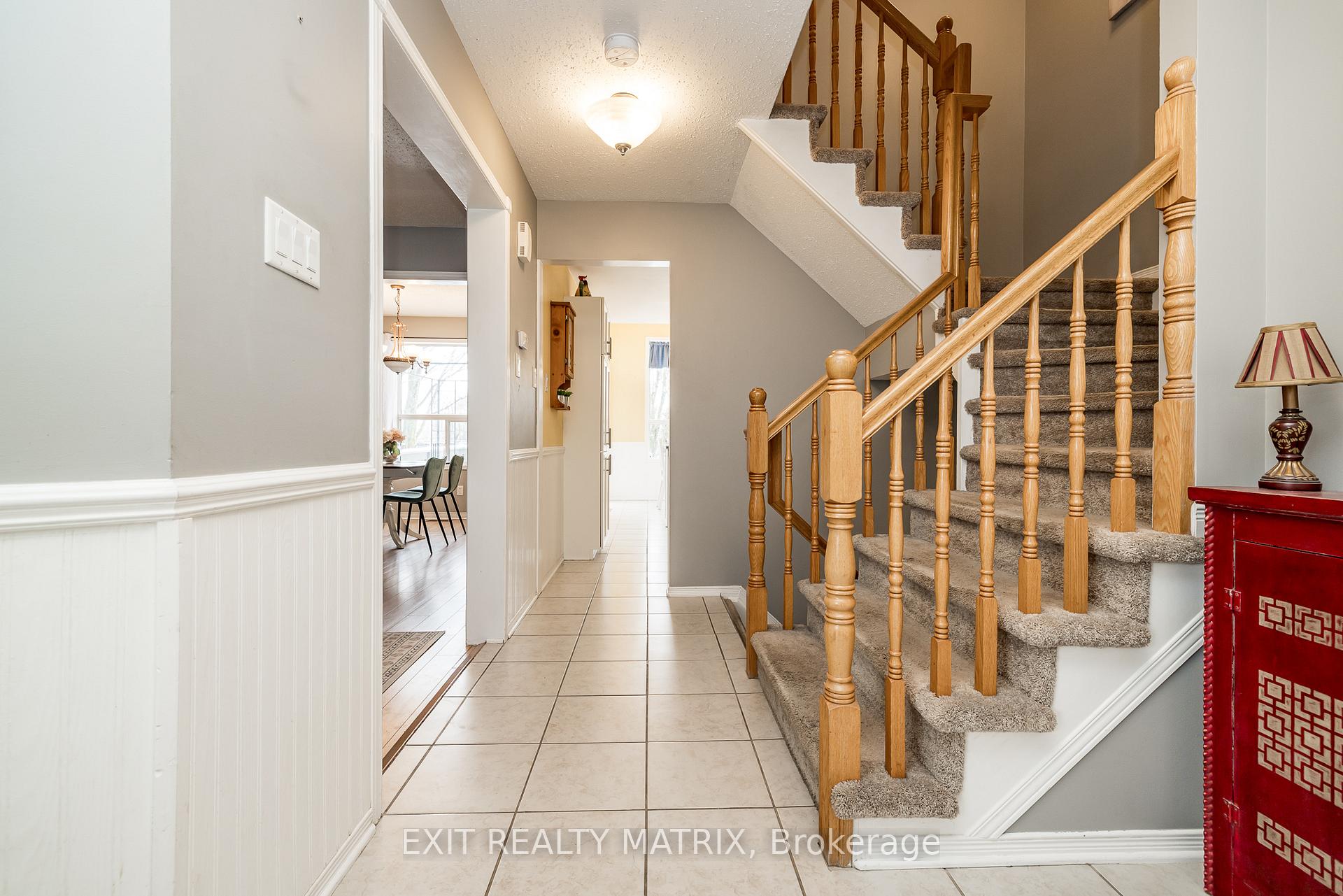 Photo 6 of 125 Whalings Circle N, Ottawa, Stittsville (Central) — HOMEH