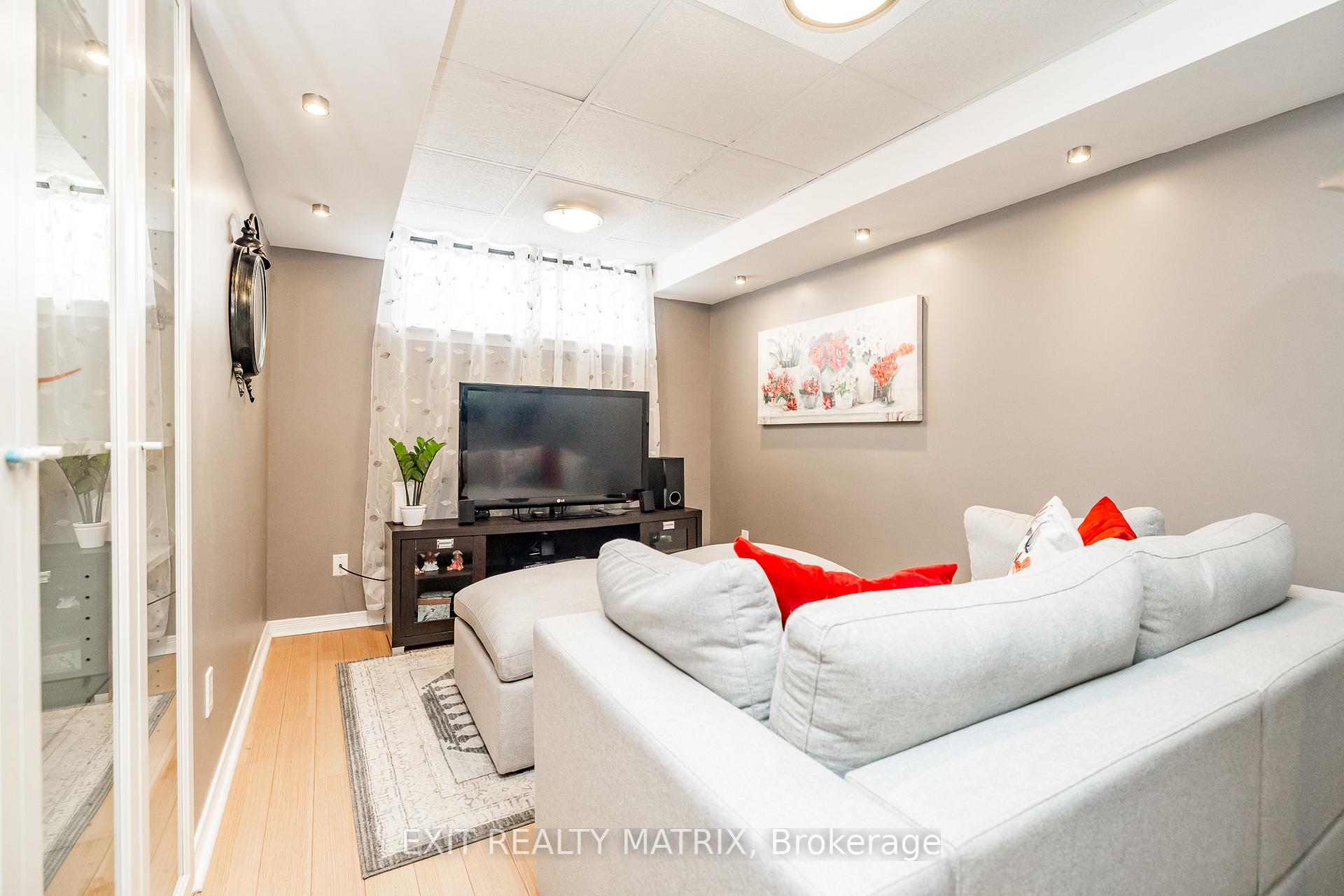 Photo 36 of 125 Whalings Circle N, Ottawa, Stittsville (Central) — HOMEH