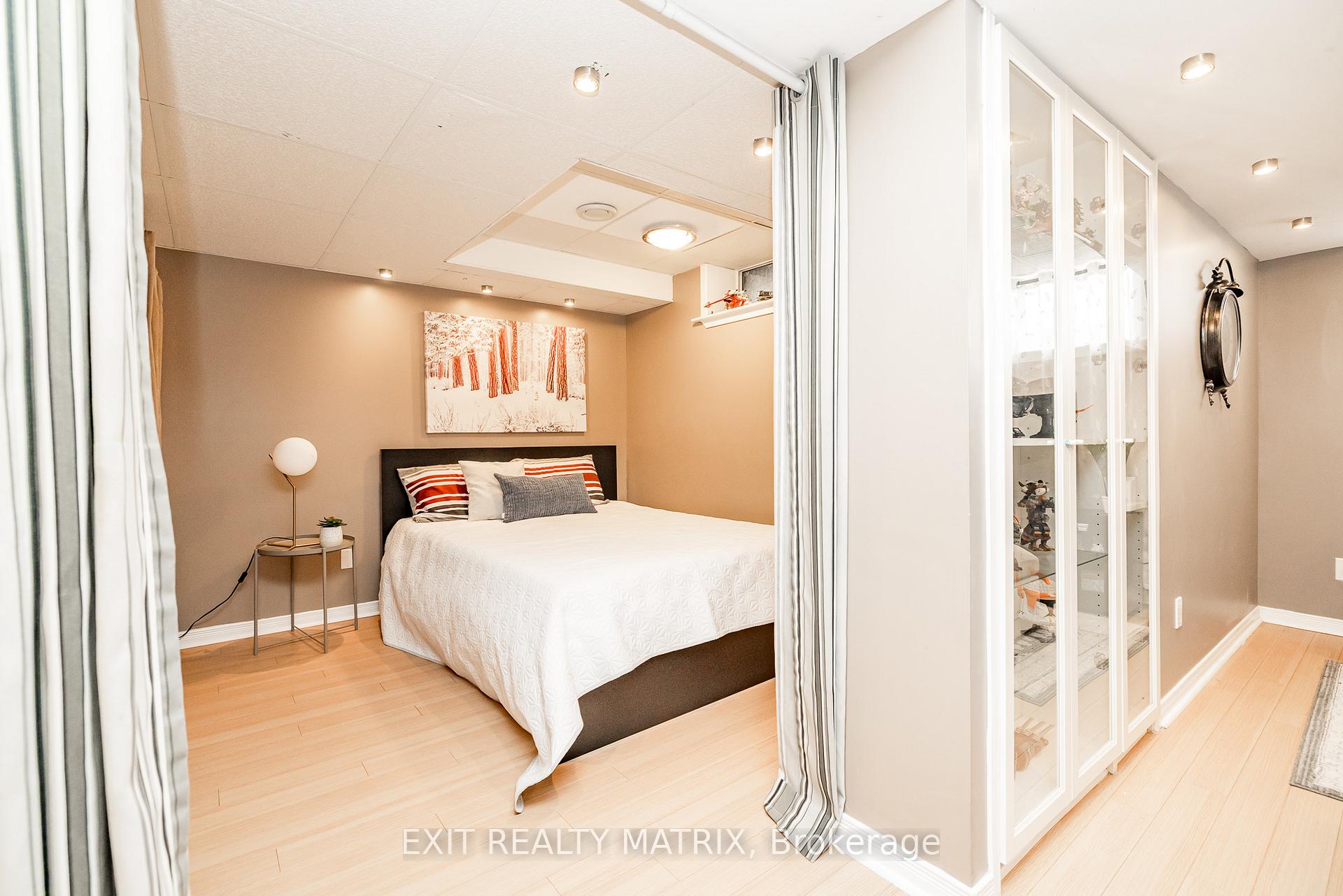 Photo 37 of 125 Whalings Circle N, Ottawa, Stittsville (Central) — HOMEH