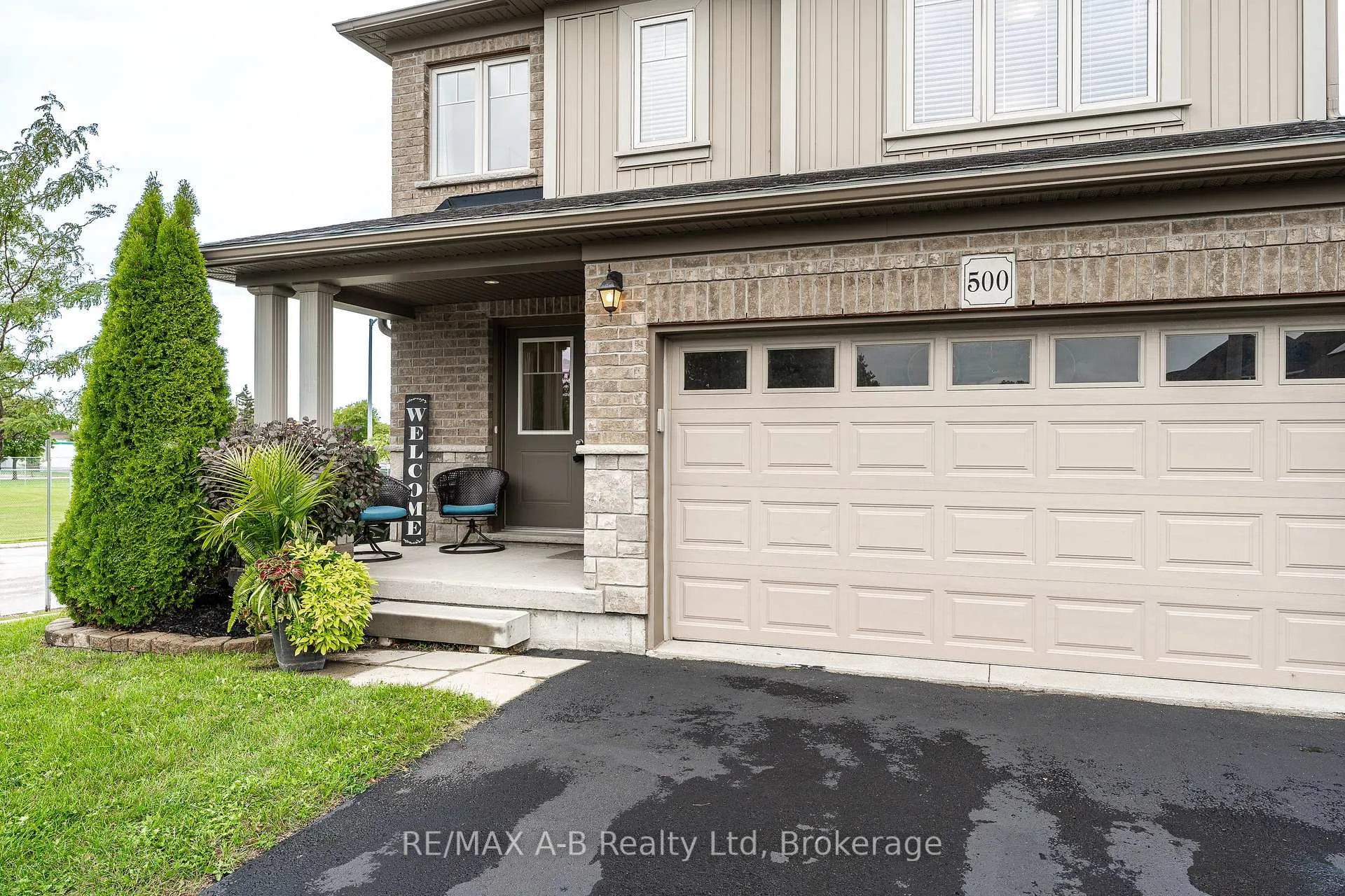 Photo 3 of 500 Forman Avenue, Stratford — HOMEH