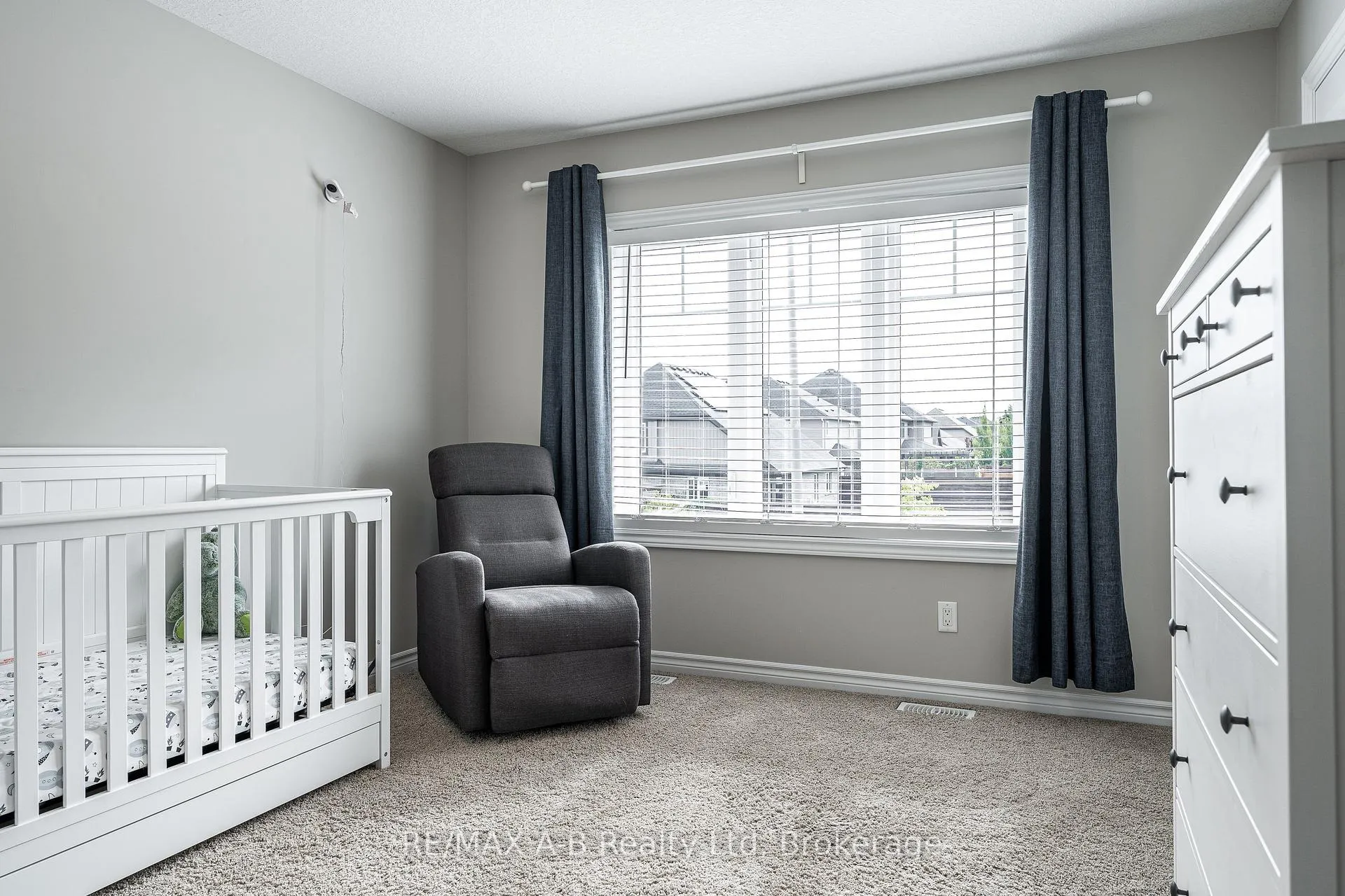 Photo 26 of 500 Forman Avenue, Stratford — HOMEH