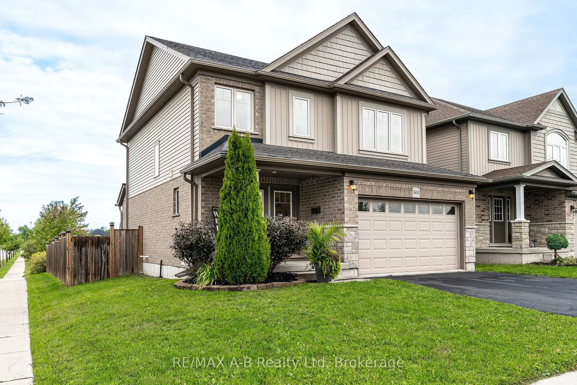 Photo 36 of 500 Forman Avenue, Stratford — HOMEH