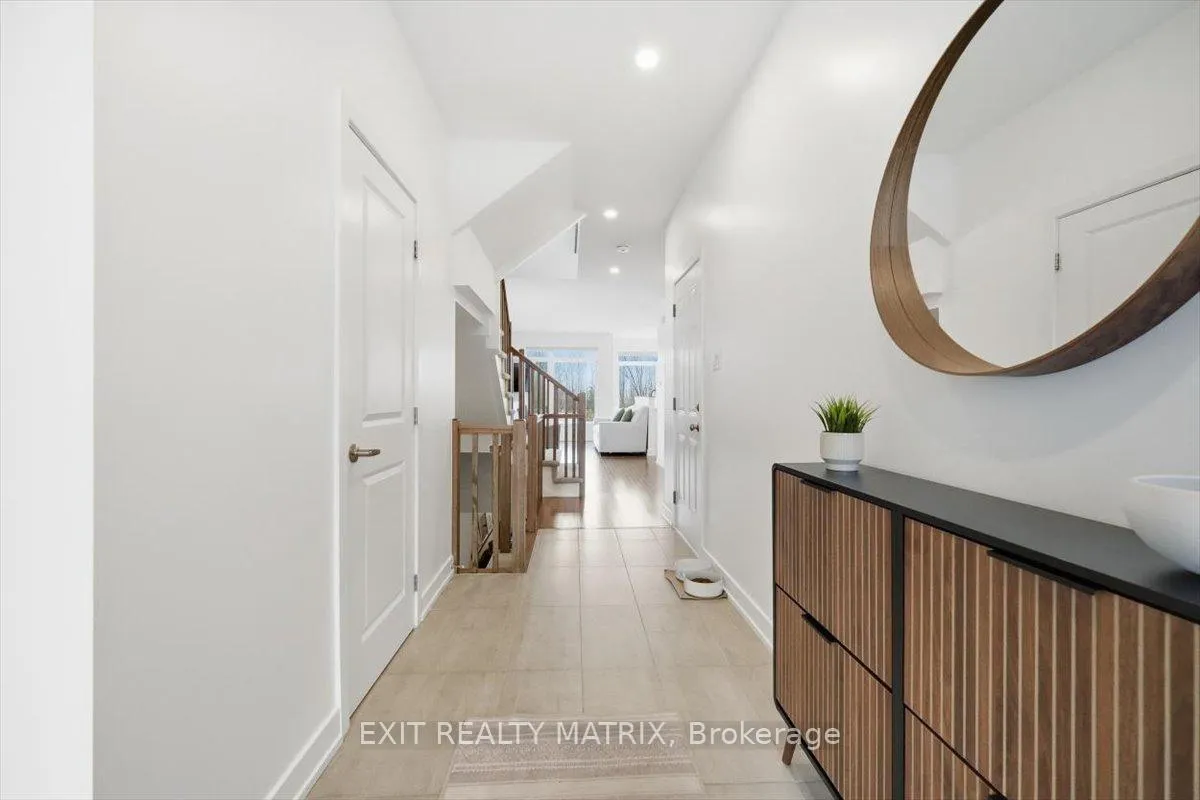 Photo 5 of 641 Putney Crescent, Ottawa, Stittsville (South) — HOMEH