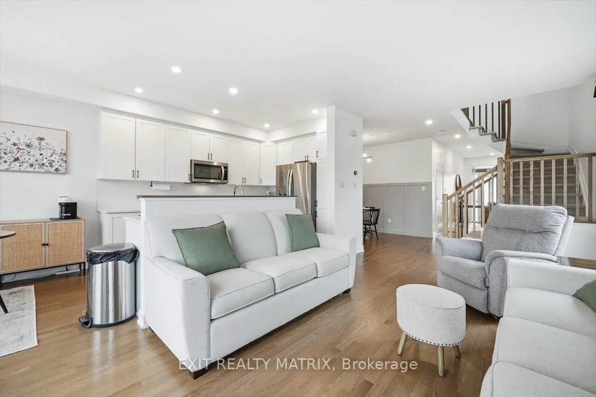 Photo 14 of 641 Putney Crescent, Ottawa, Stittsville (South) — HOMEH