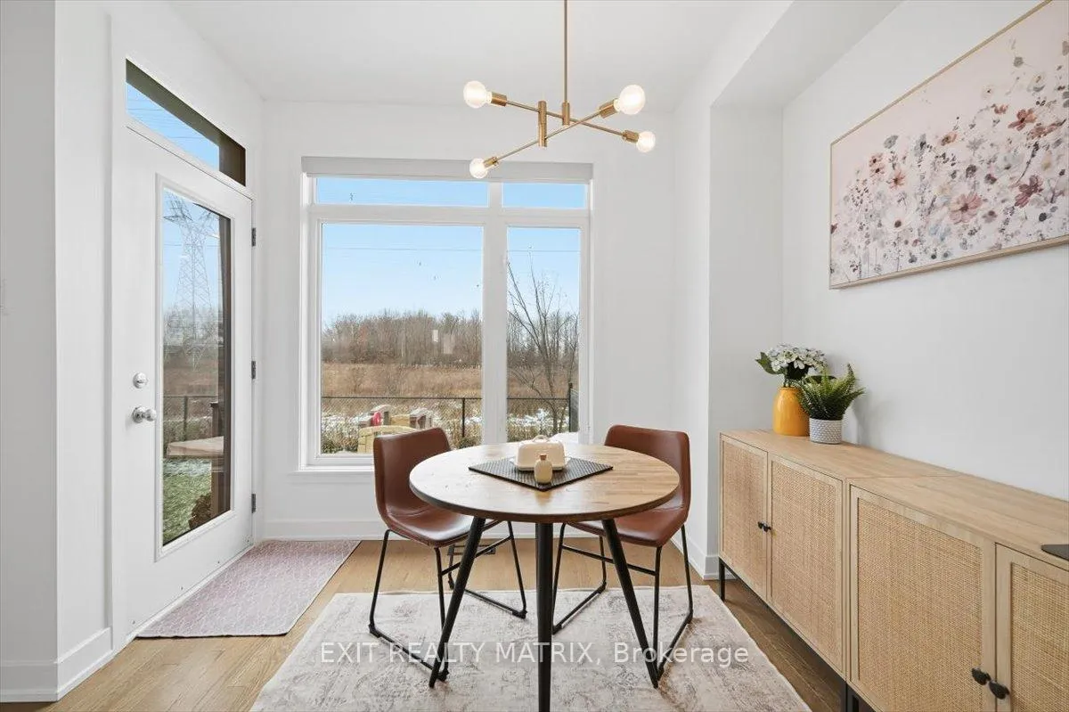 Photo 15 of 641 Putney Crescent, Ottawa, Stittsville (South) — HOMEH