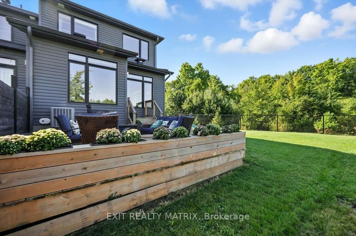 Photo 38 of 641 Putney Crescent, Ottawa, Stittsville (South) — HOMEH