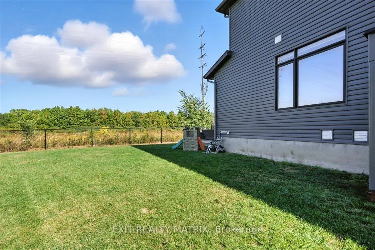 Photo 39 of 641 Putney Crescent, Ottawa, Stittsville (South) — HOMEH