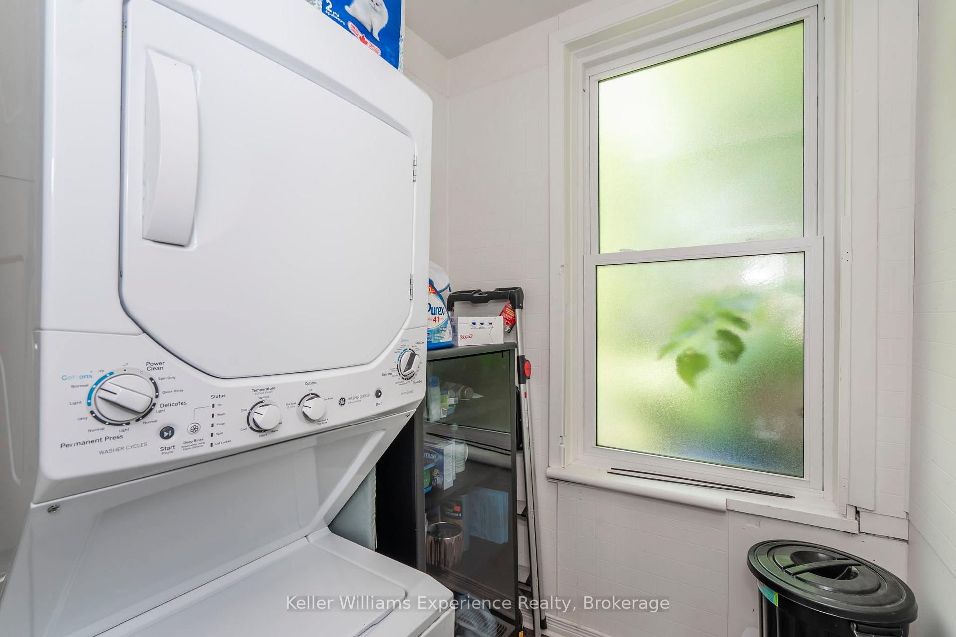 Photo 16 of 20 Yonge Street S, Springwater, Elmvale — HOMEH