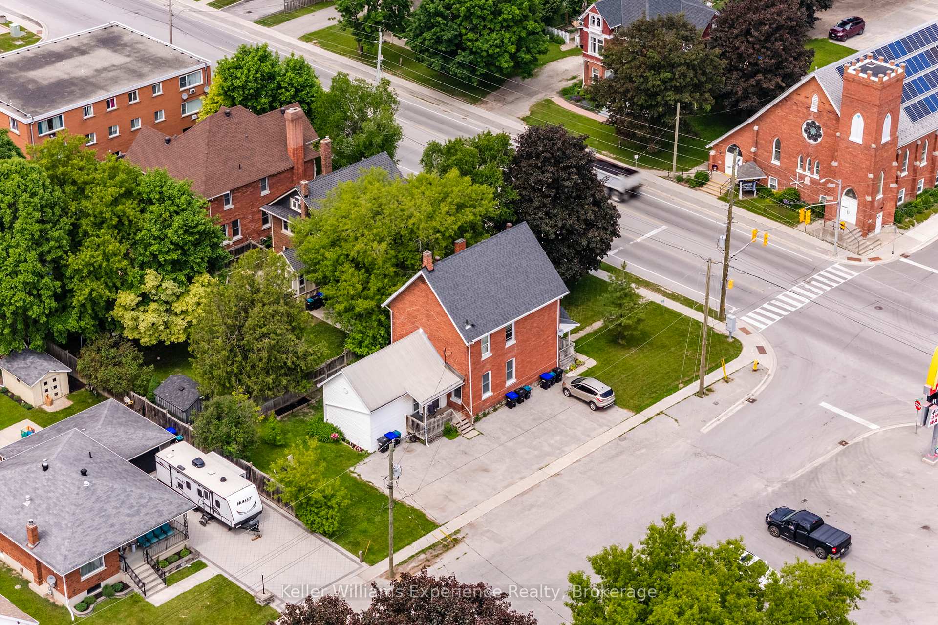 Photo 30 of 20 Yonge Street S, Springwater, Elmvale — HOMEH