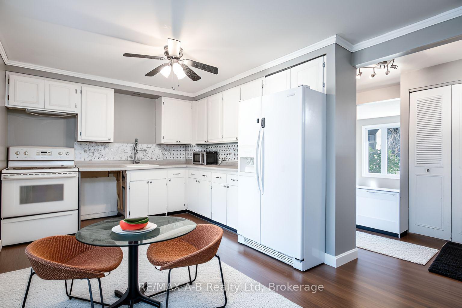 Photo 5 of 568 Devon Street, Stratford — HOMEH