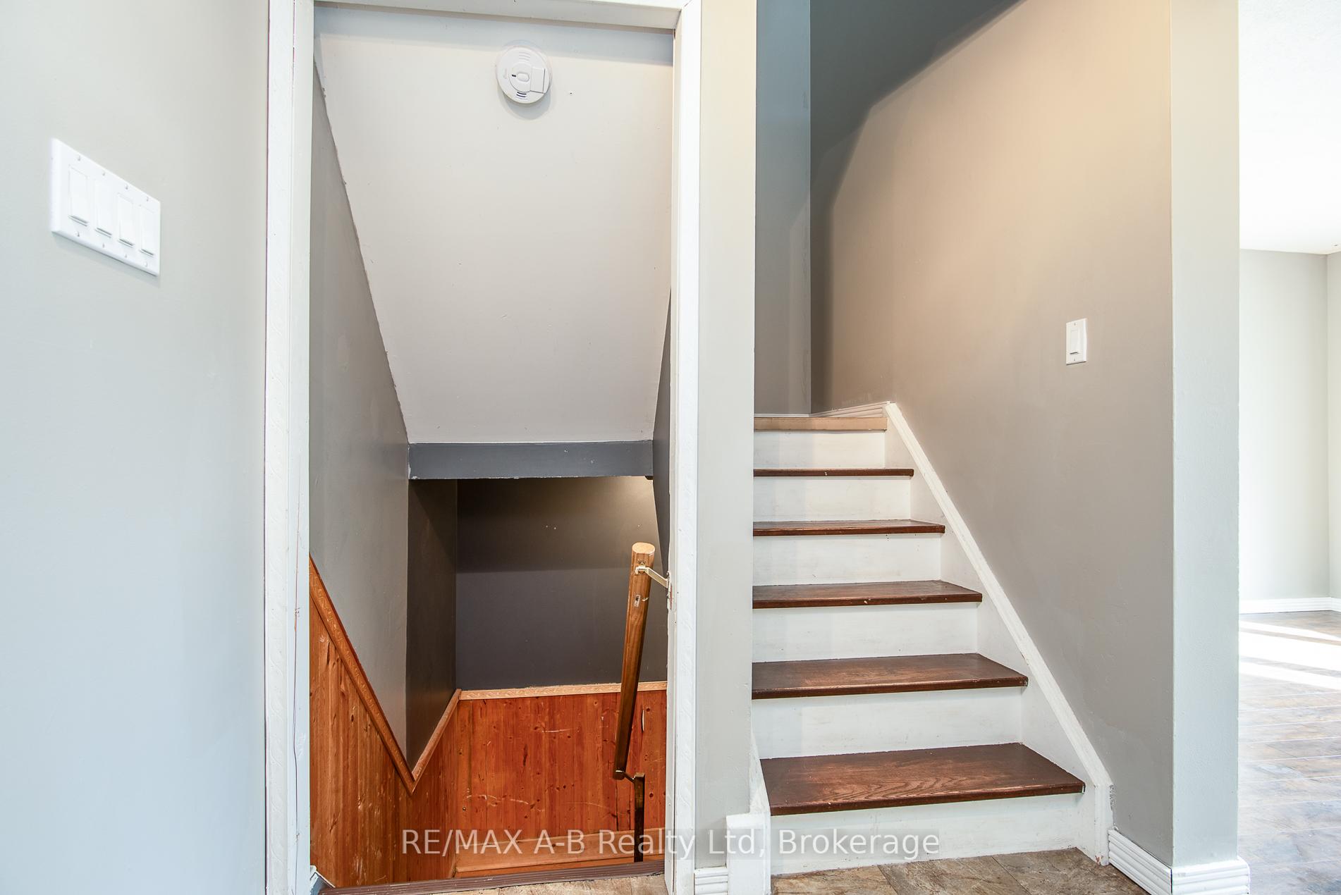 Photo 7 of 568 Devon Street, Stratford — HOMEH