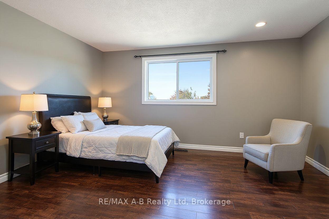 Photo 8 of 568 Devon Street, Stratford — HOMEH