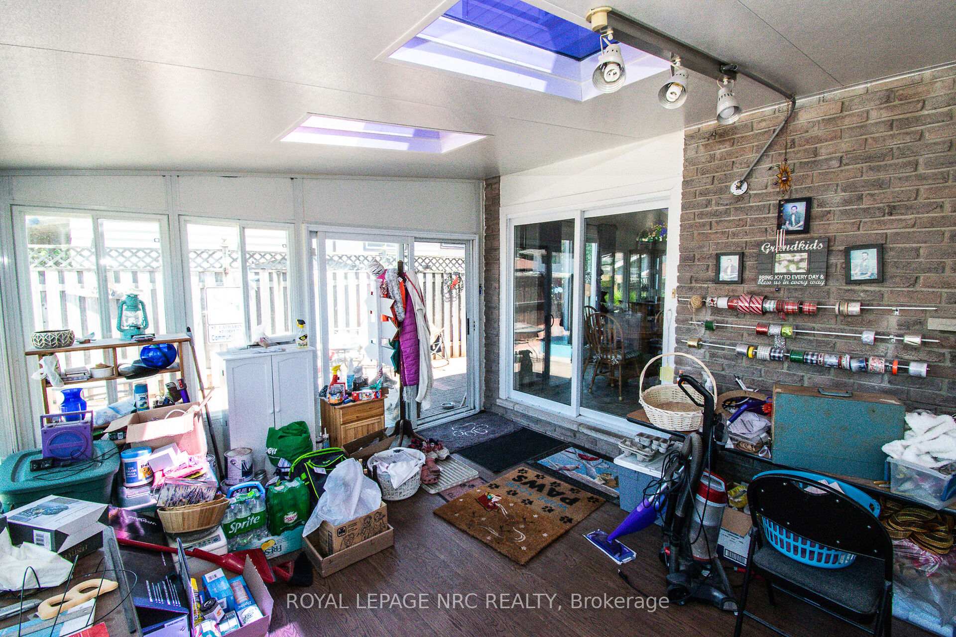Photo 24 of 11 Exeter Drive, St. Catharines, Oakdale — HOMEH