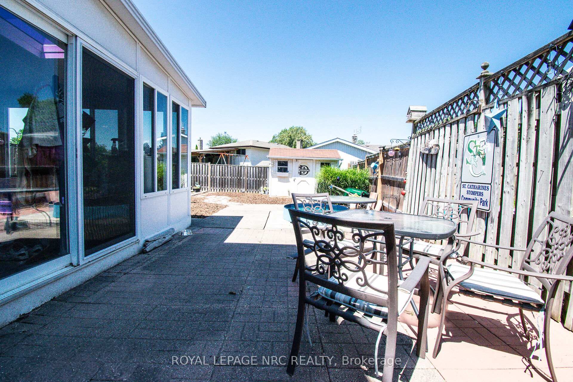 Photo 39 of 11 Exeter Drive, St. Catharines, Oakdale — HOMEH