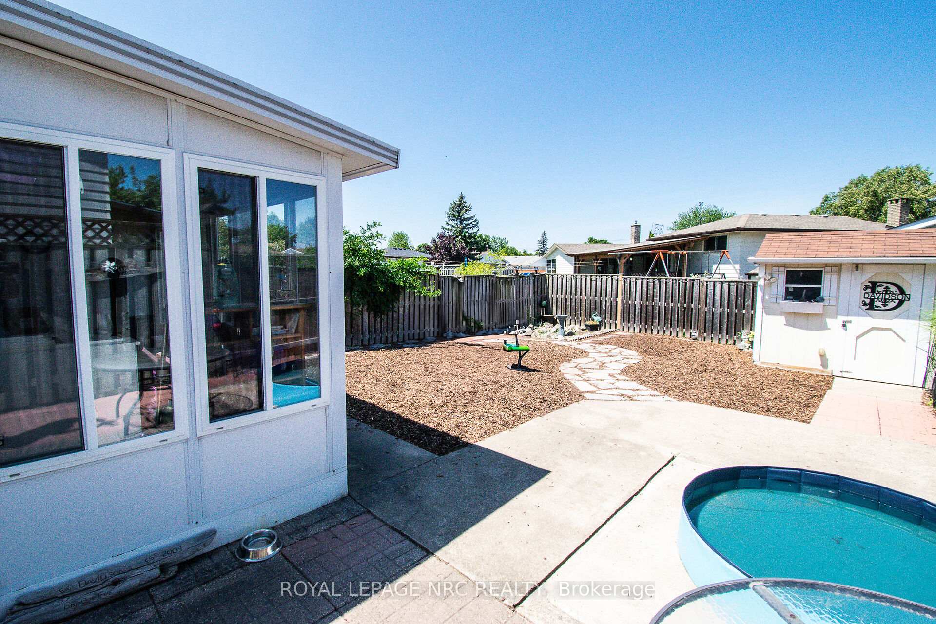 Photo 40 of 11 Exeter Drive, St. Catharines, Oakdale — HOMEH