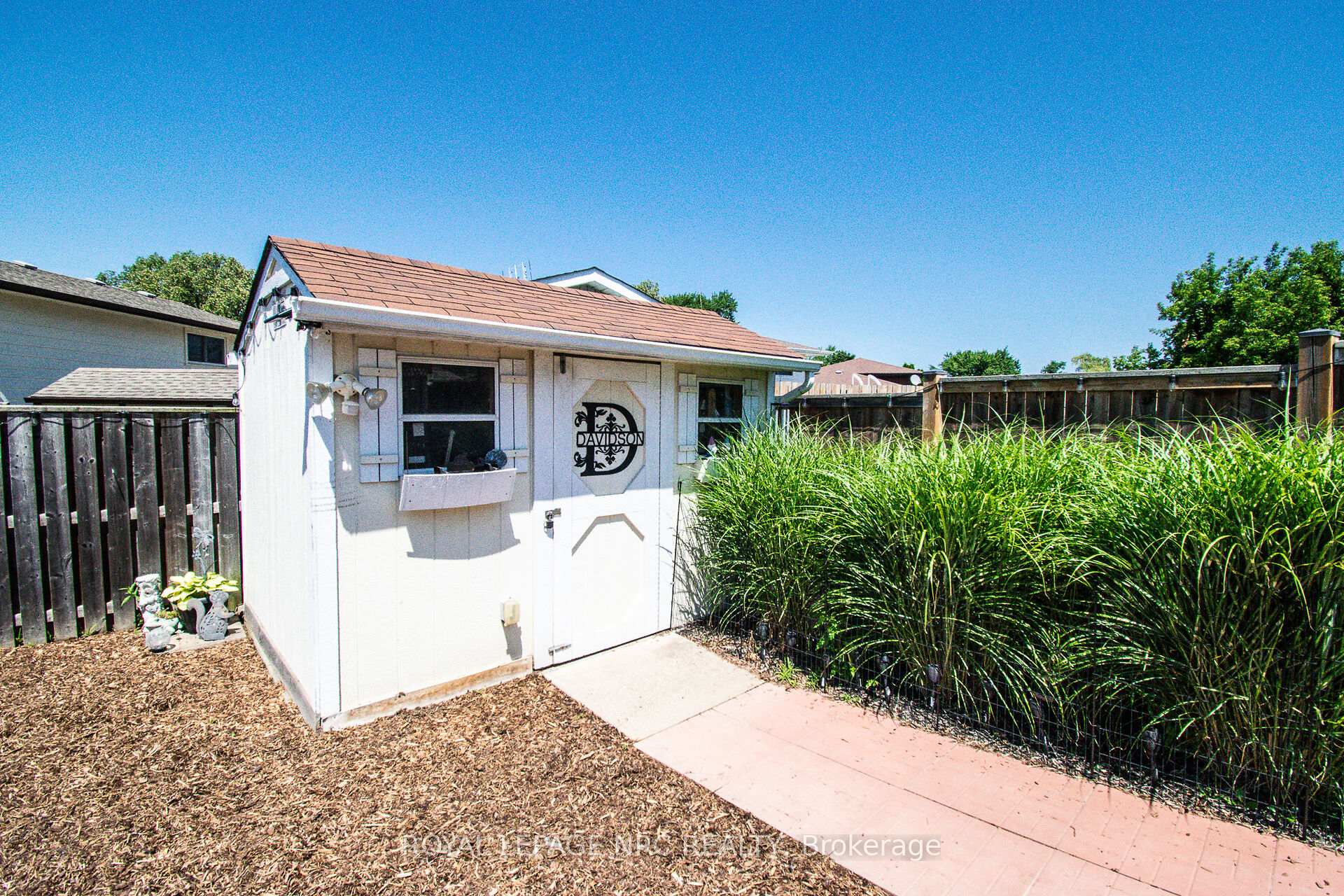 Photo 44 of 11 Exeter Drive, St. Catharines, Oakdale — HOMEH