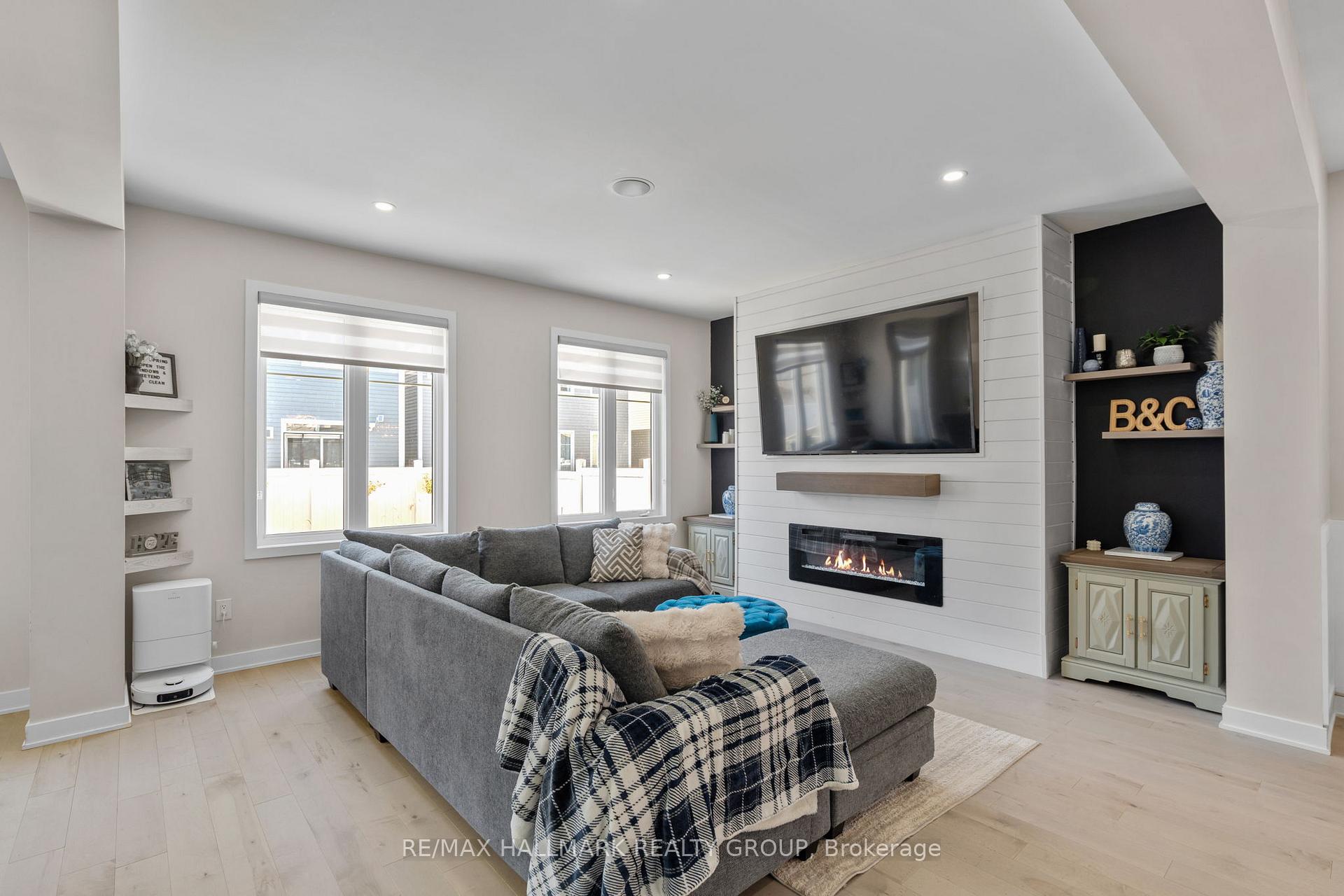 Photo 8 of 1015 Keeper Heights, Ottawa, Goulbourn Twp From Franktown Rd/South To Rideau — HOMEH