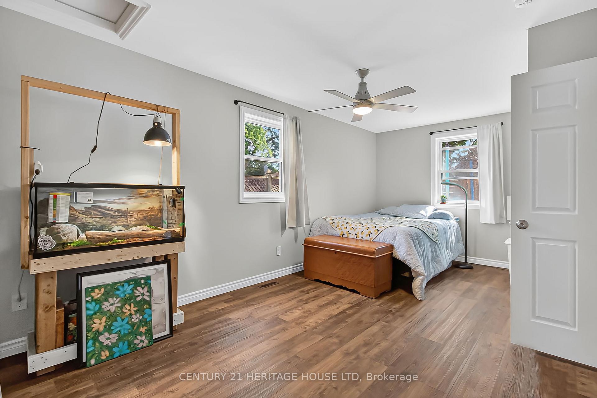 Photo 15 of 61 Regent Street S, St. Thomas — HOMEH