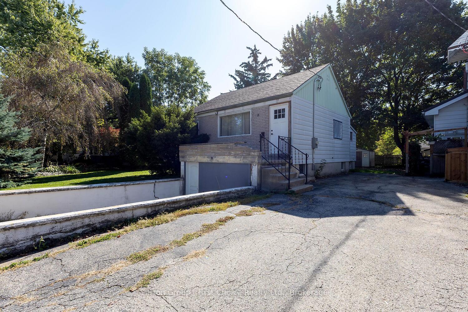 Photo 1 of 35 Devon Street, Stratford — HOMEH