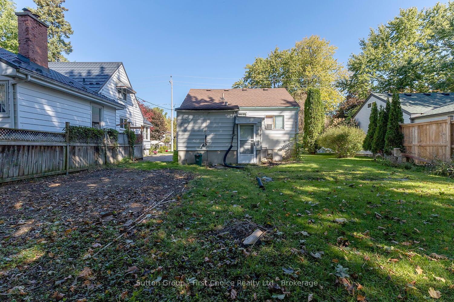 Photo 13 of 35 Devon Street, Stratford — HOMEH