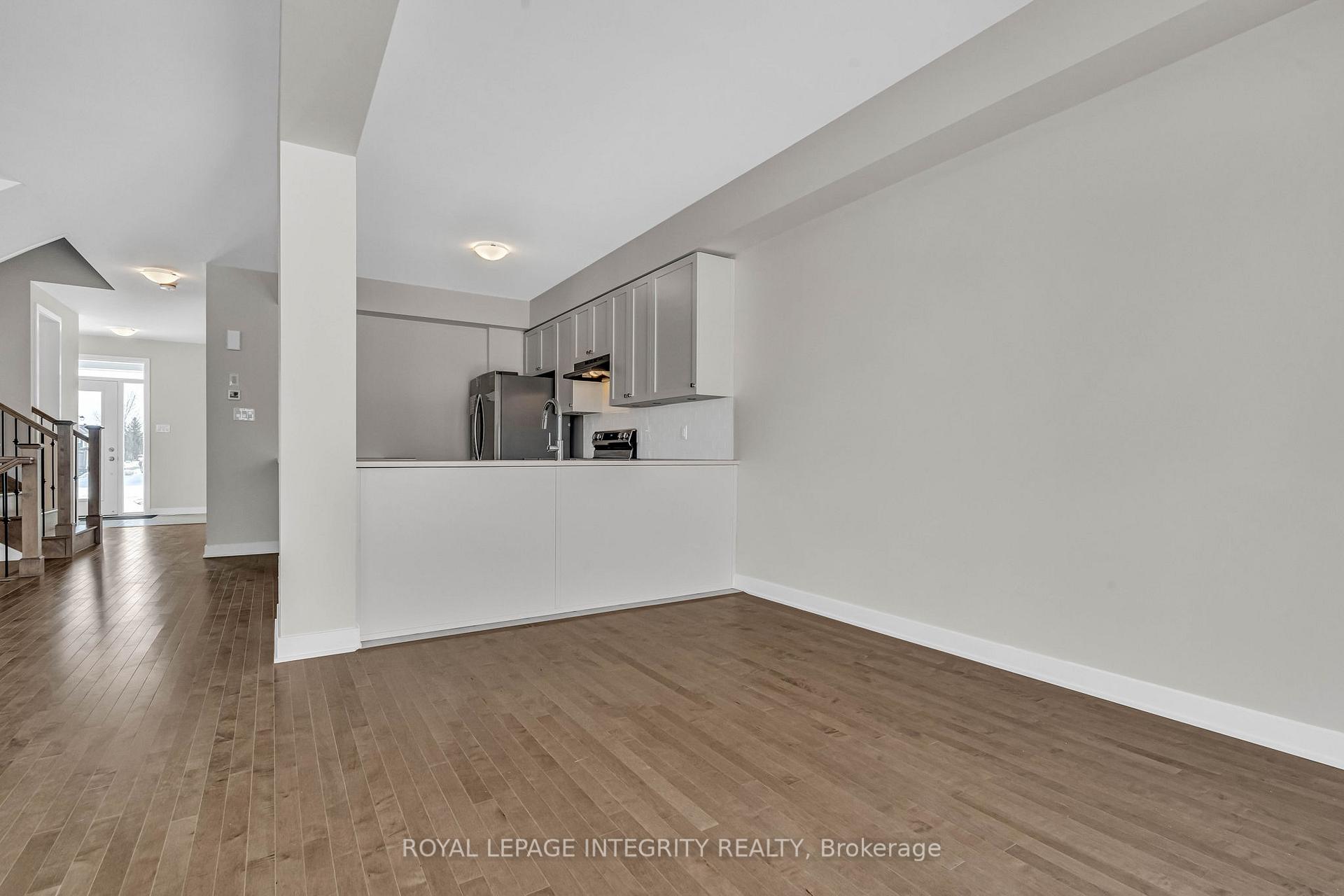 Photo 14 of 505 Oldenburg Avenue, Ottawa, Btwn Franktown Rd. & Fallowfield Rd. — HOMEH