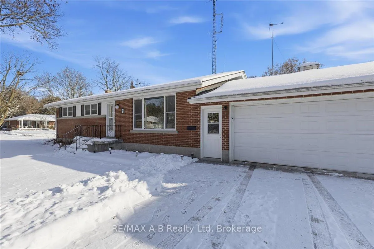 Photo 1 of 5 Mcdonald Street, Stratford — HOMEH