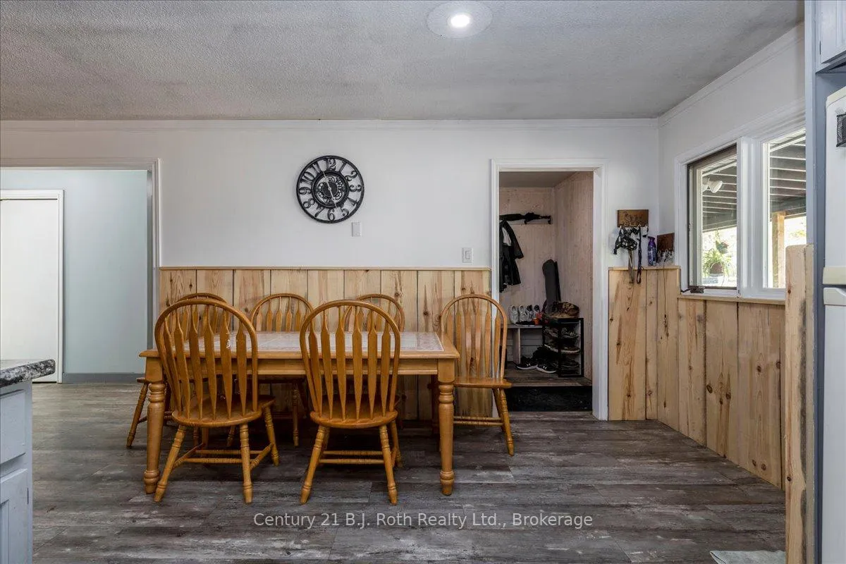 Photo 7 of 2286 Flos Ten Road E, Springwater, Rural Springwater — HOMEH